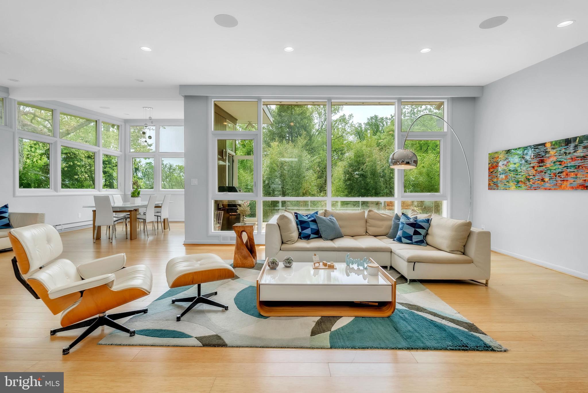 DUNLOP HILLS - Residential Lease