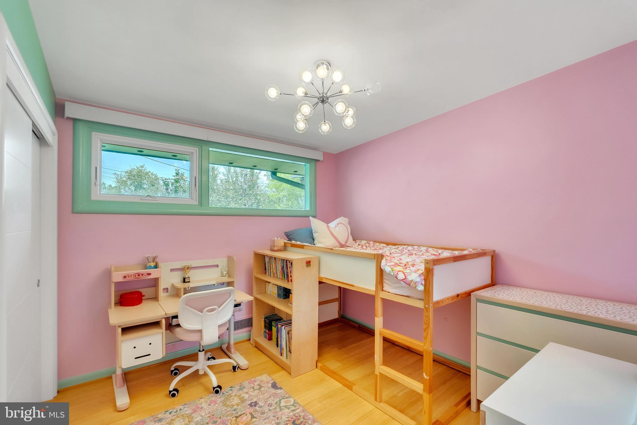 DUNLOP HILLS - Residential Lease