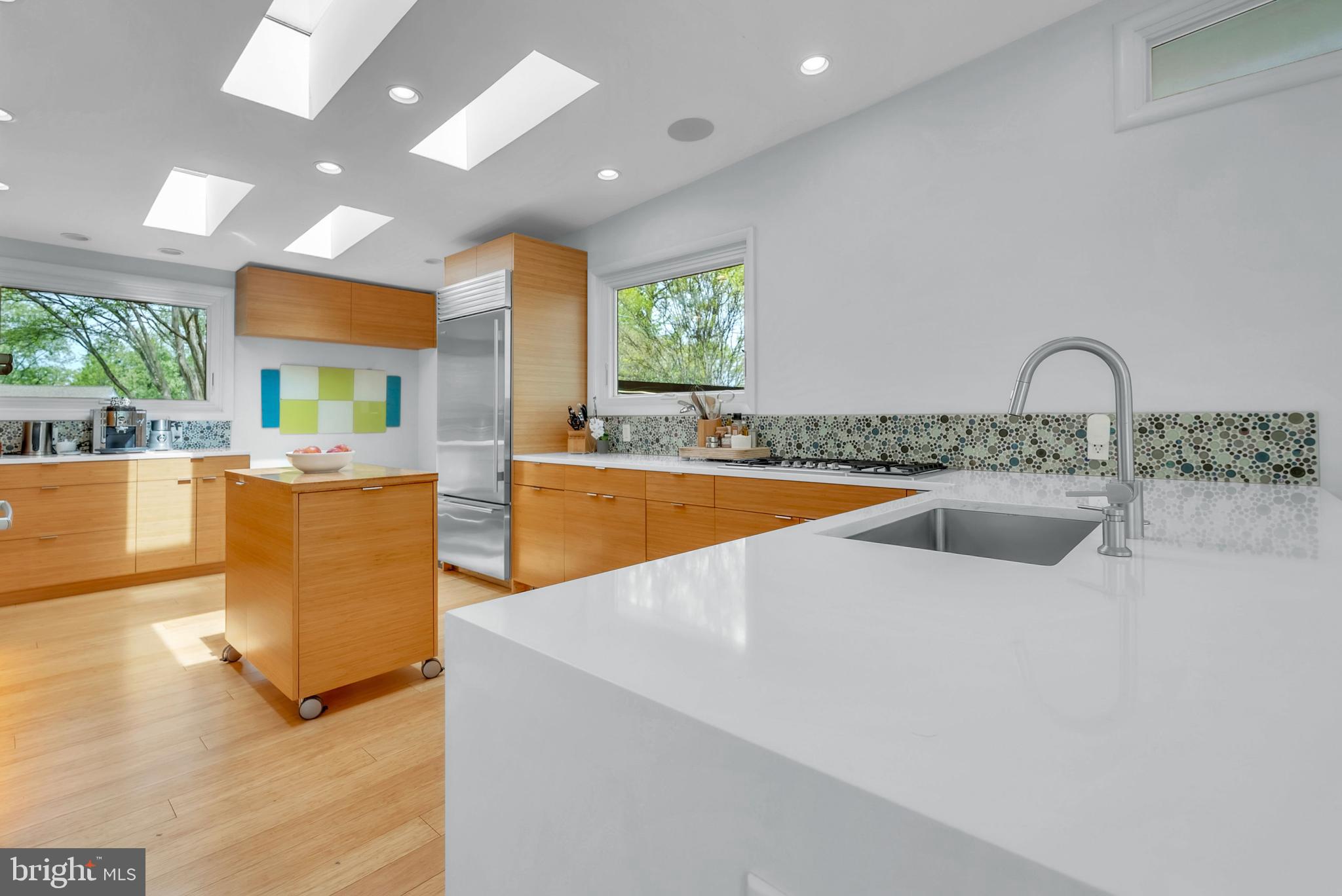 DUNLOP HILLS - Residential Lease