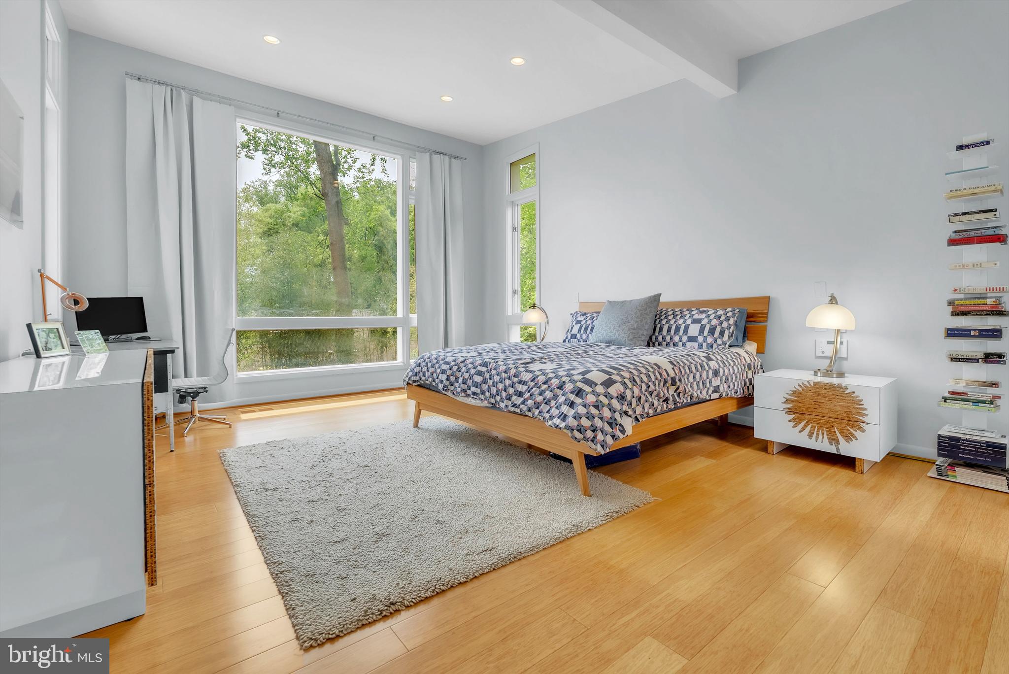 DUNLOP HILLS - Residential Lease