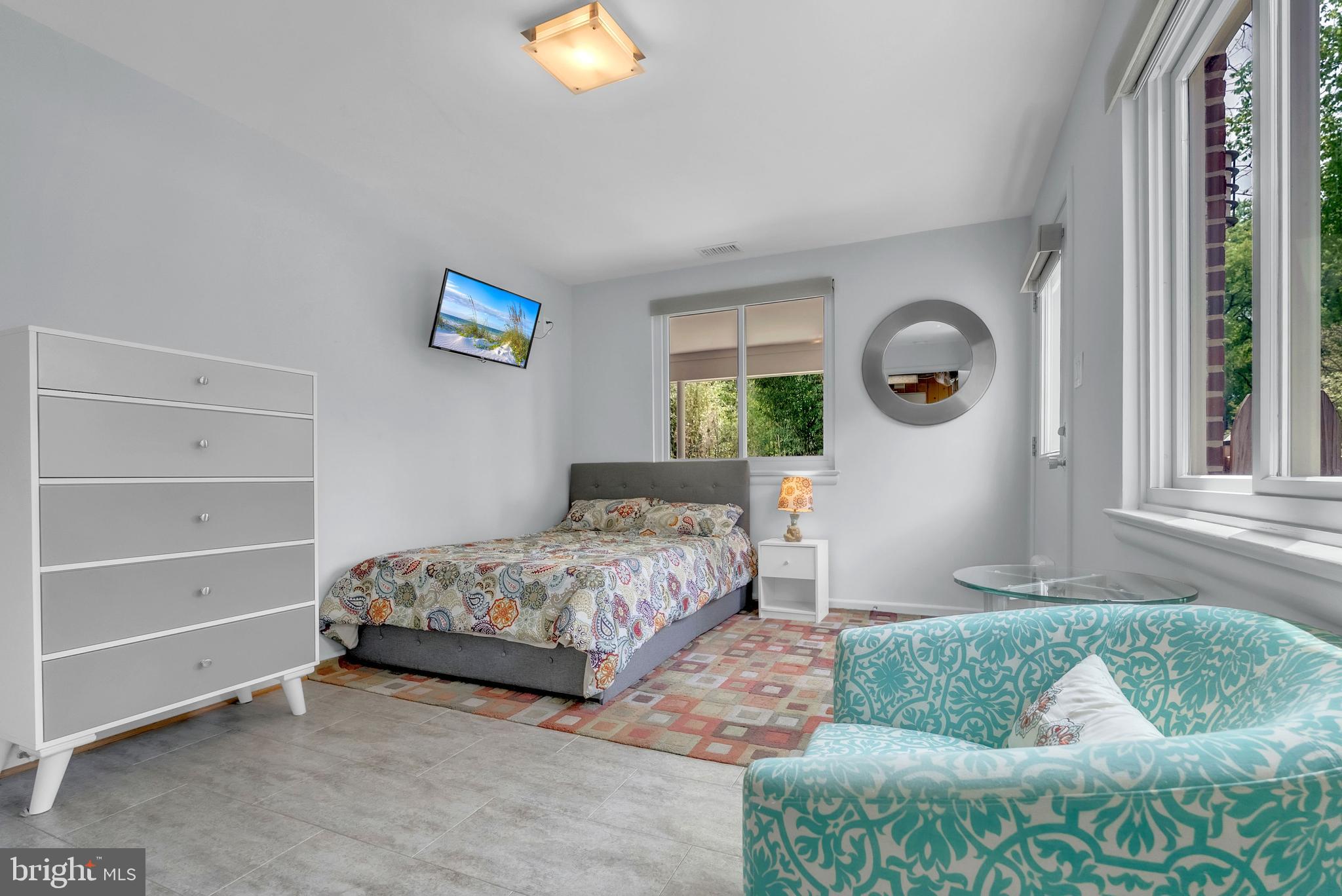 DUNLOP HILLS - Residential Lease