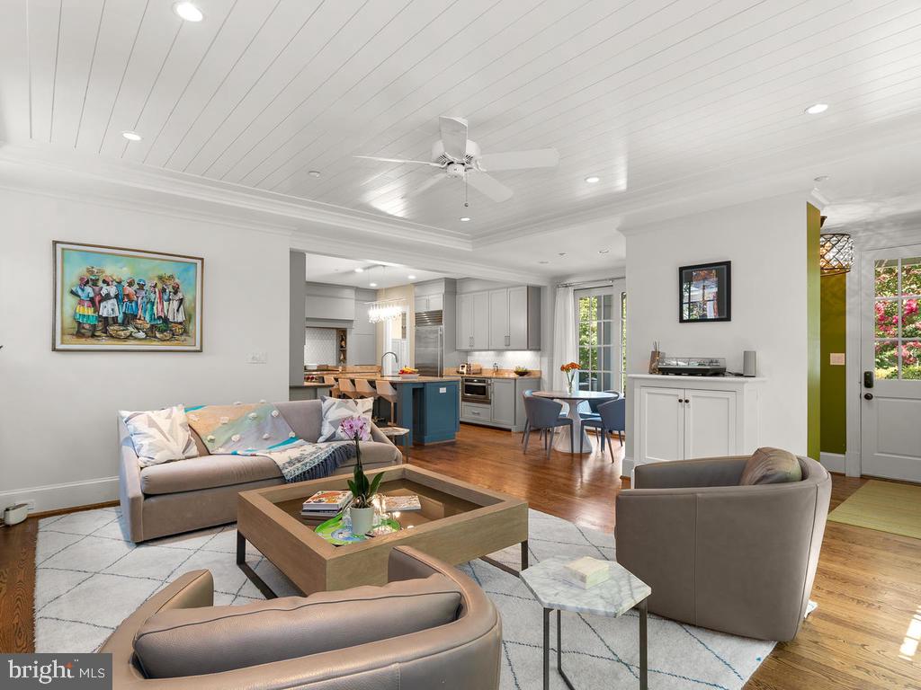 CHEVY CHASE - Residential Lease