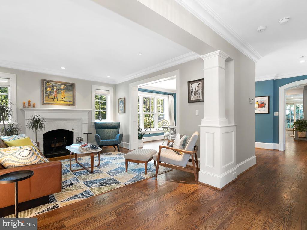 CHEVY CHASE - Residential Lease