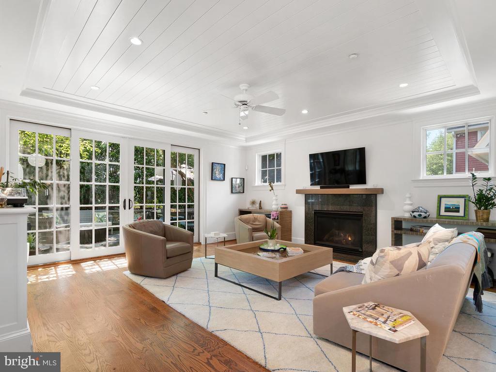 CHEVY CHASE - Residential Lease