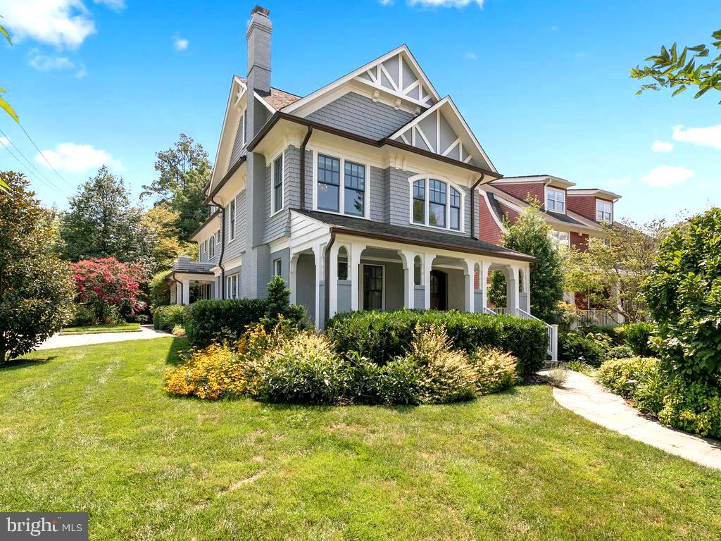 CHEVY CHASE - Residential Lease