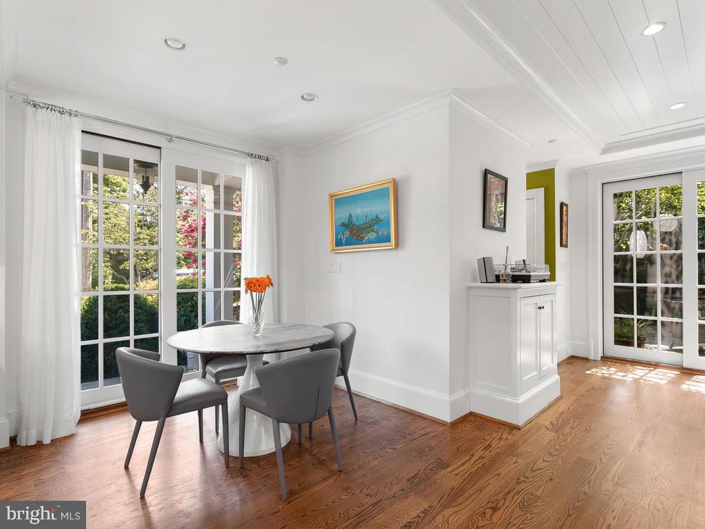 CHEVY CHASE - Residential Lease