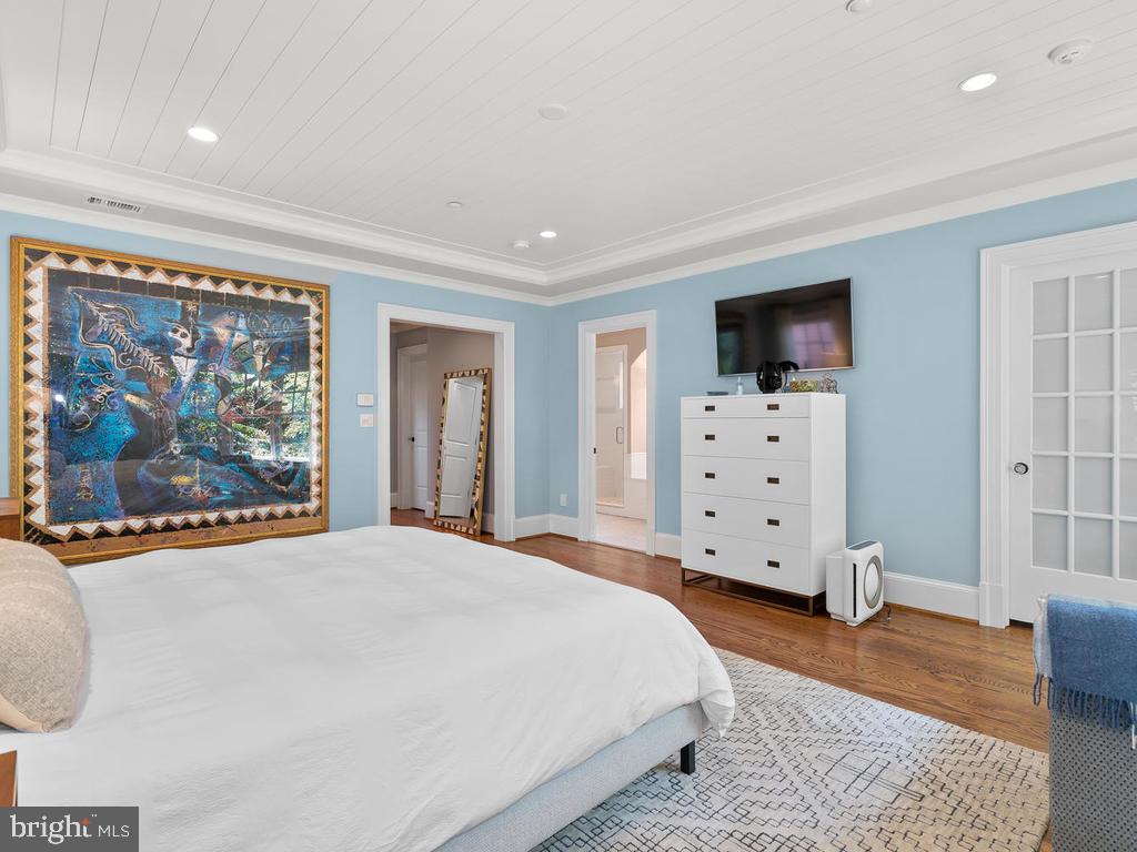 CHEVY CHASE - Residential Lease