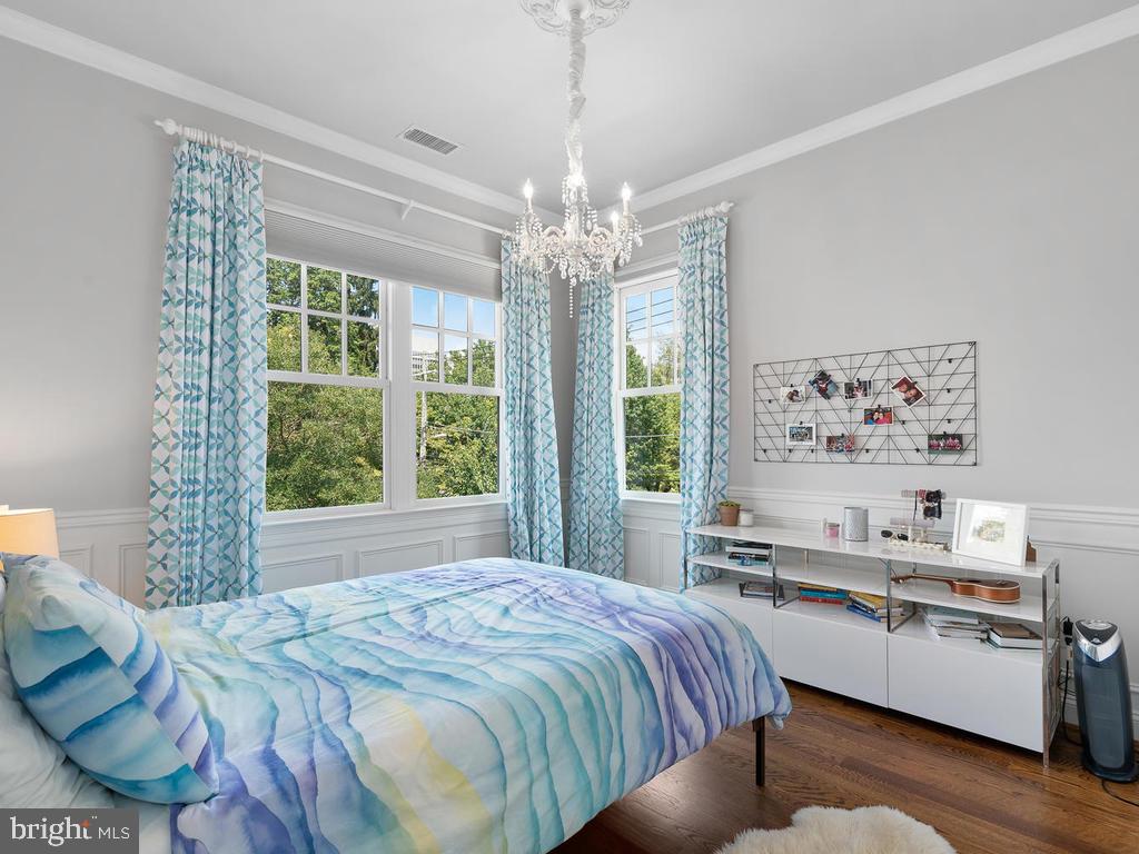 CHEVY CHASE - Residential Lease