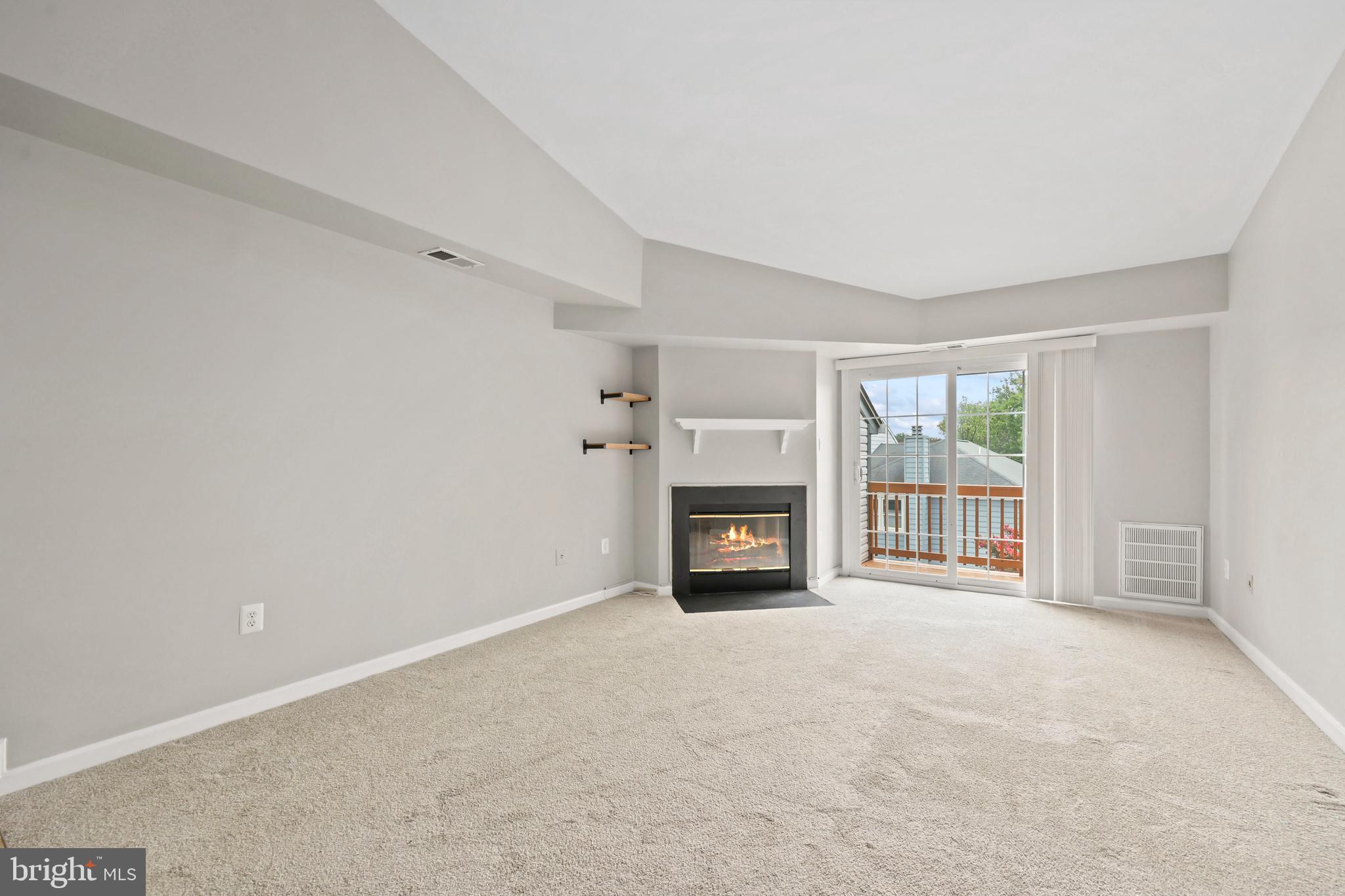 6905 VICTORIA DRIVE K