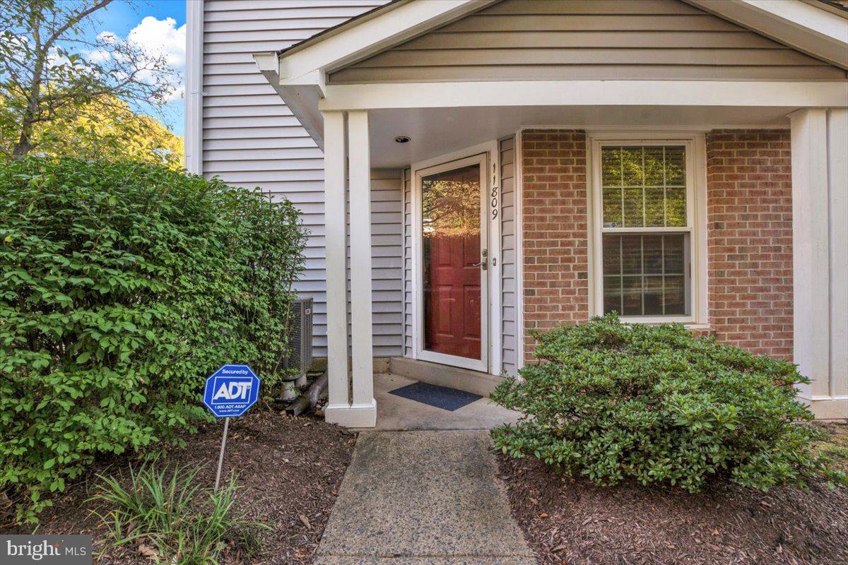 CARRIAGE PARK - Residential Lease