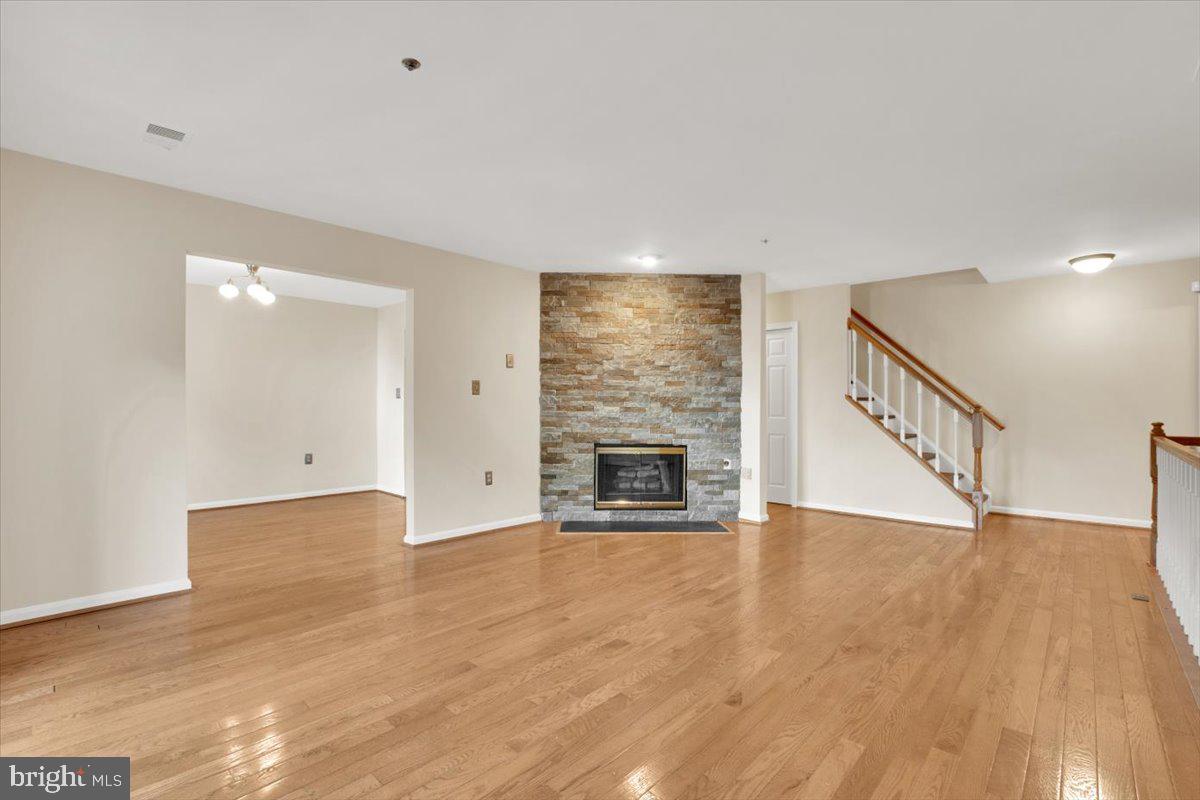 CARRIAGE PARK - Residential Lease