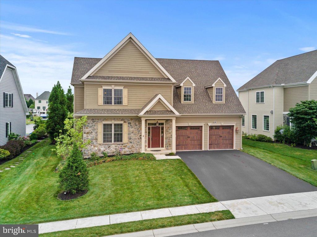 Photo of 661 INTEGRITY DR, LITITZ, PA 17543 (MLS # PALA2036582)