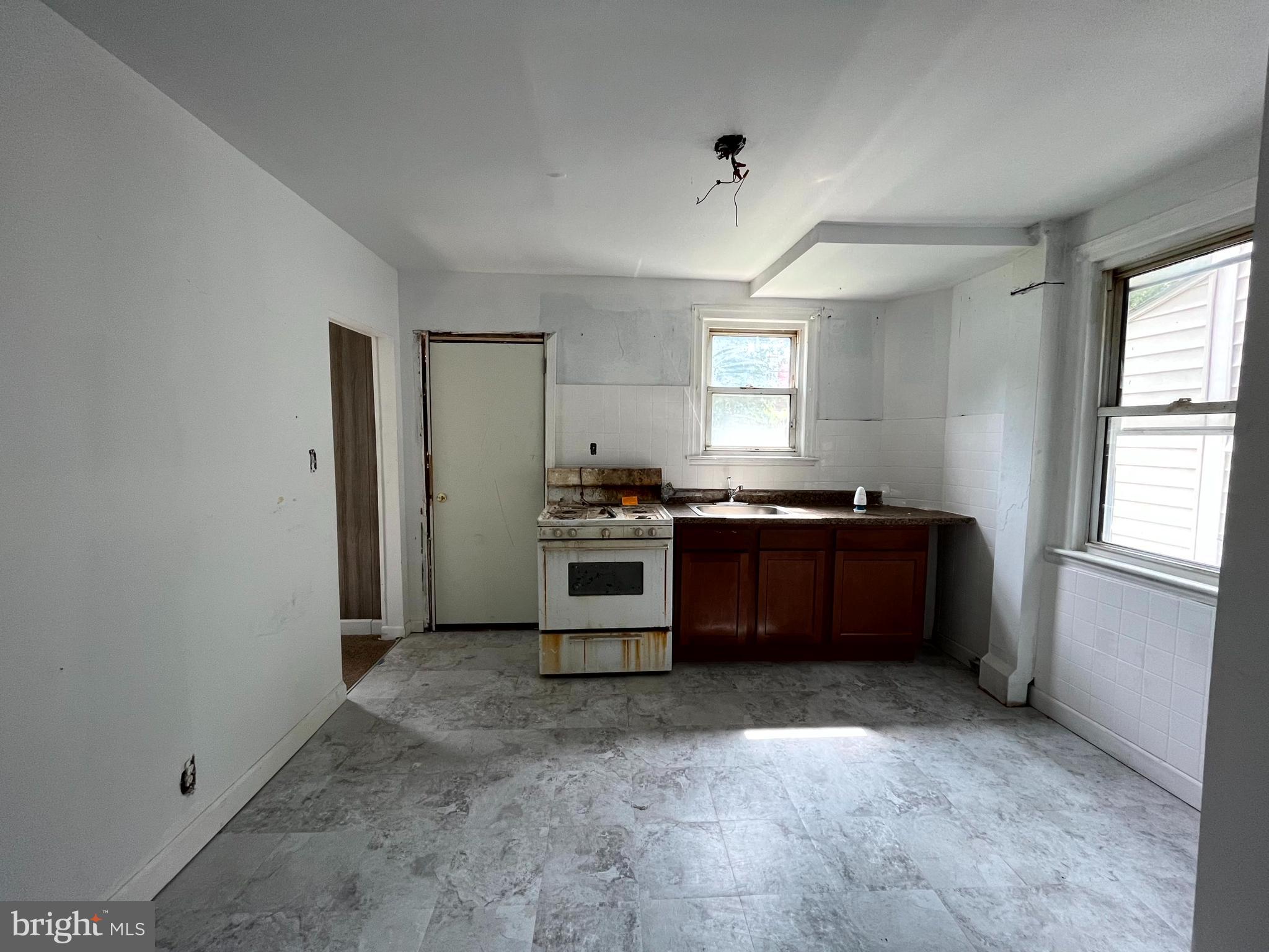 MOUNT WINANS - Residential