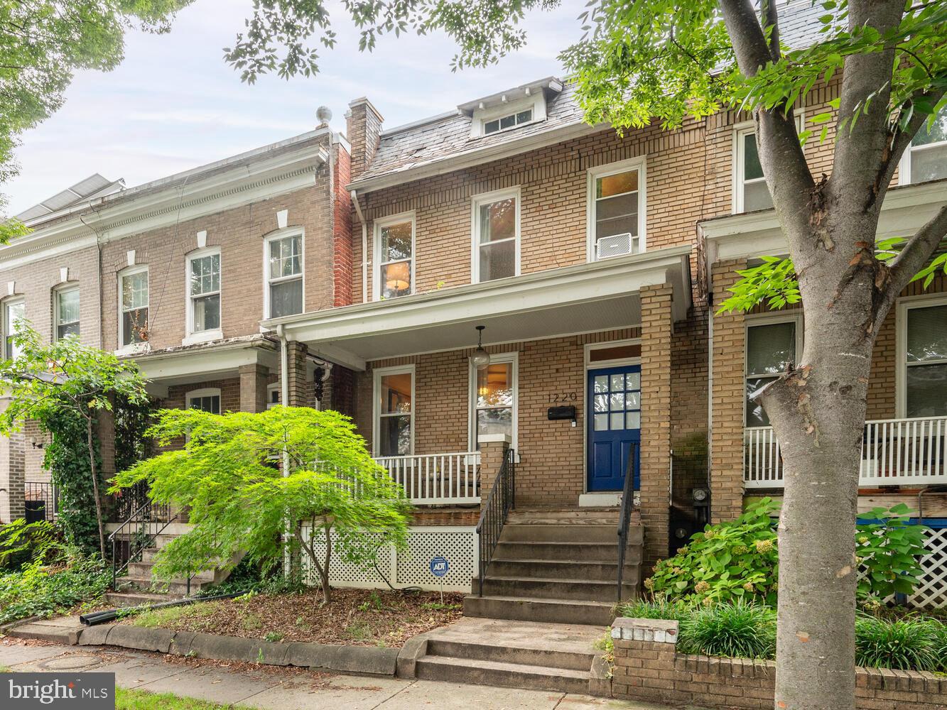 1220 ORREN STREET NE