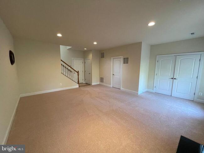 RESERVE AT WAXPOOL - Residential Lease