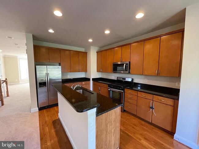 RESERVE AT WAXPOOL - Residential Lease