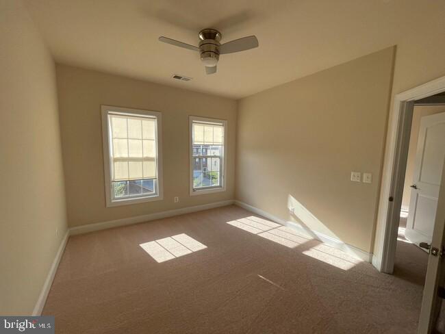 RESERVE AT WAXPOOL - Residential Lease