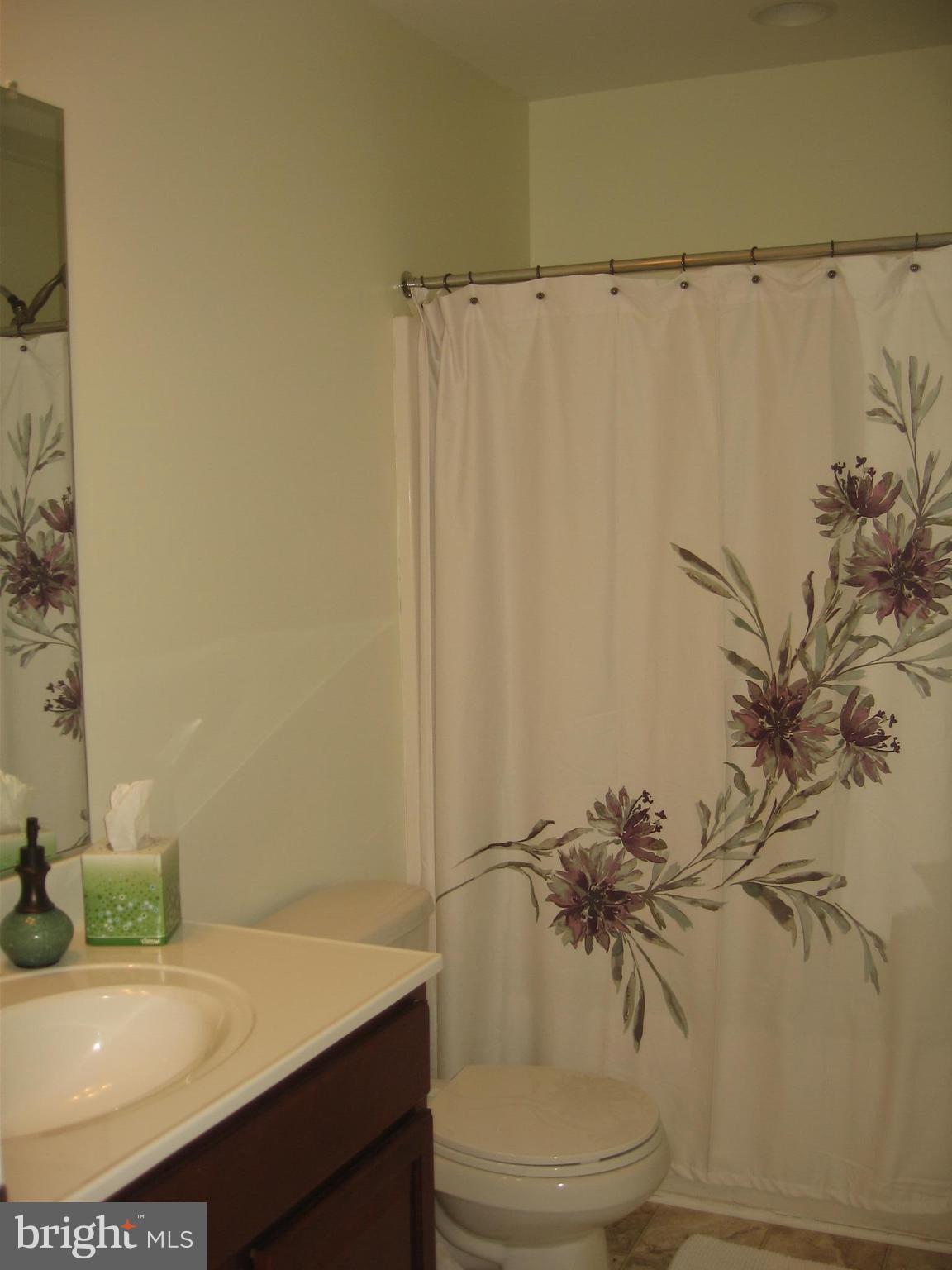 LAKELAND PLACE - Residential