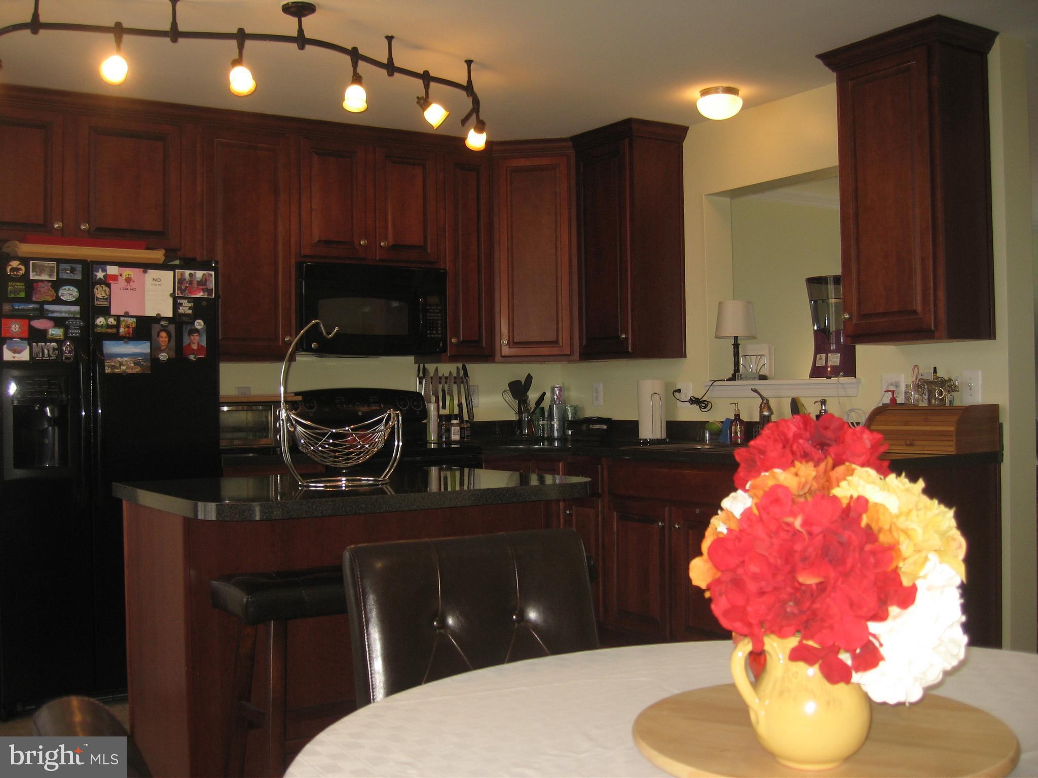 LAKELAND PLACE - Residential