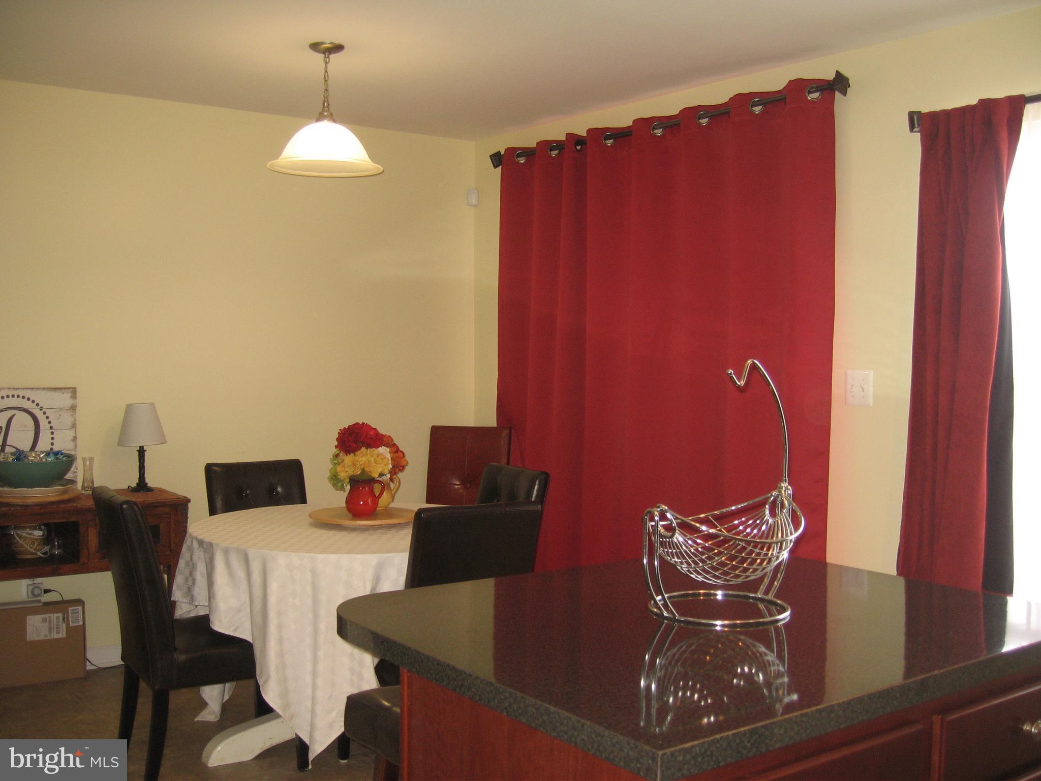 LAKELAND PLACE - Residential