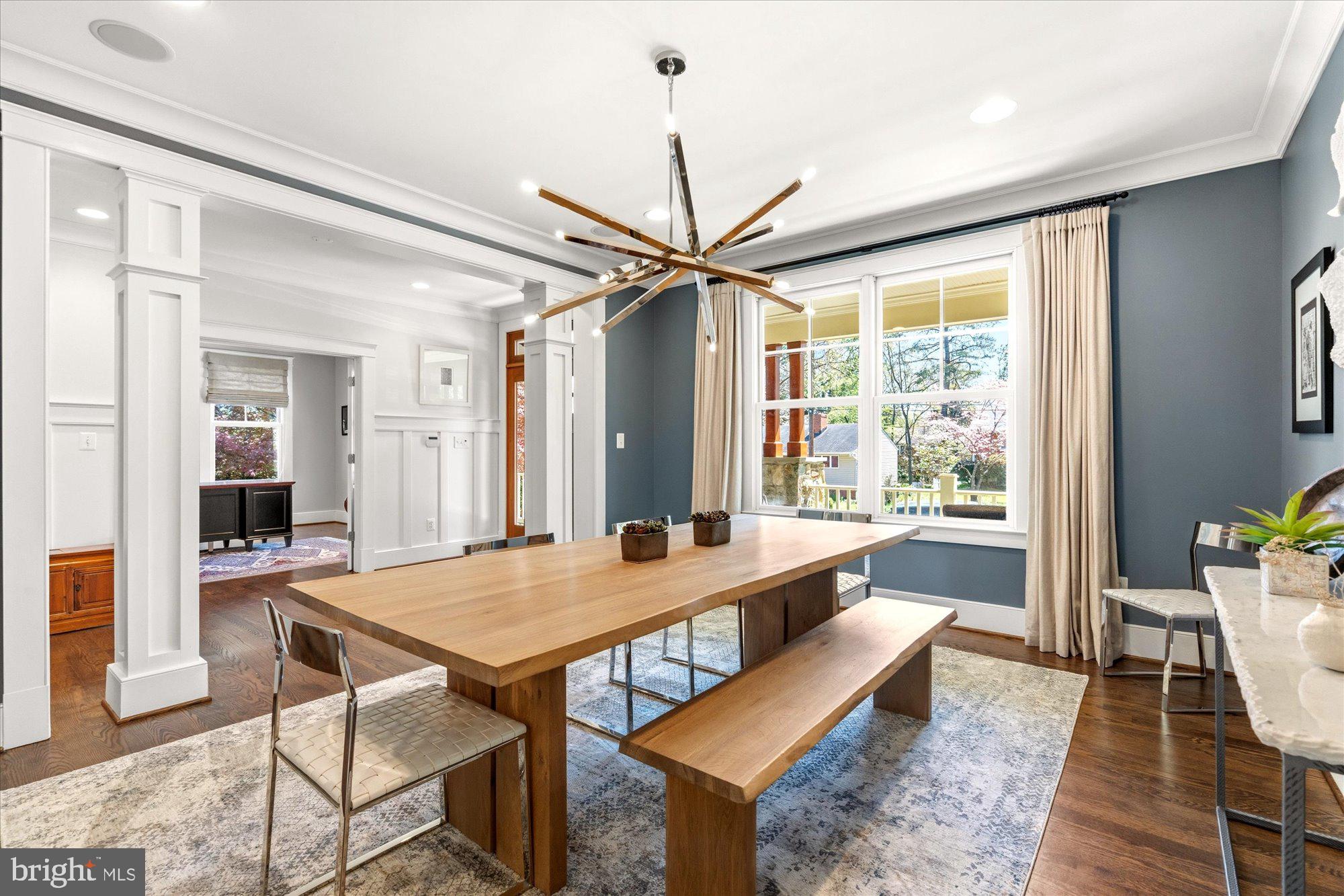 WILLIAMSBURG VILLAGE - Residential