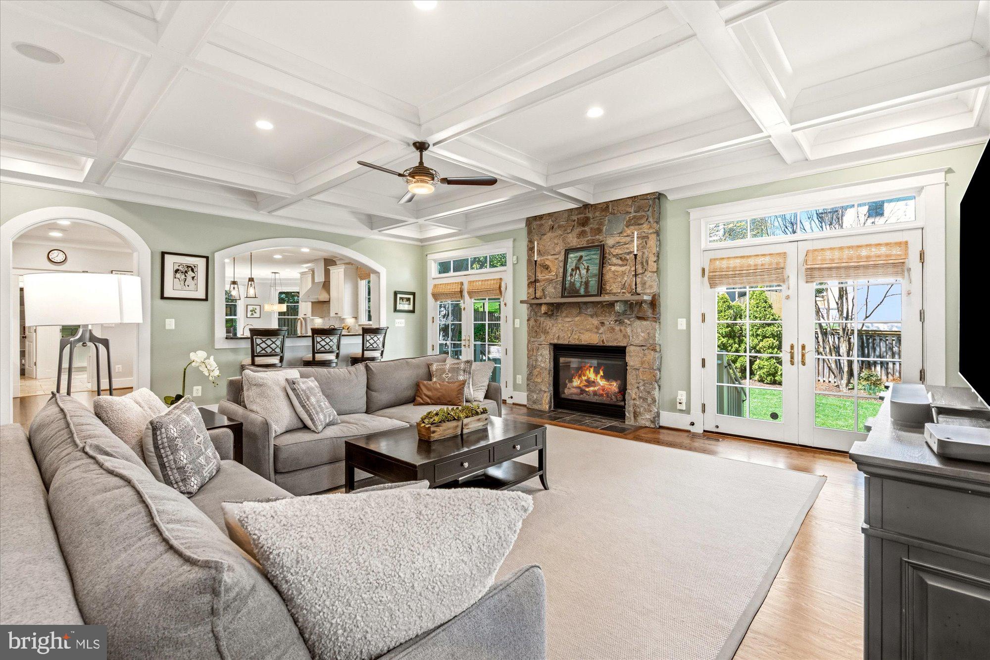 WILLIAMSBURG VILLAGE - Residential