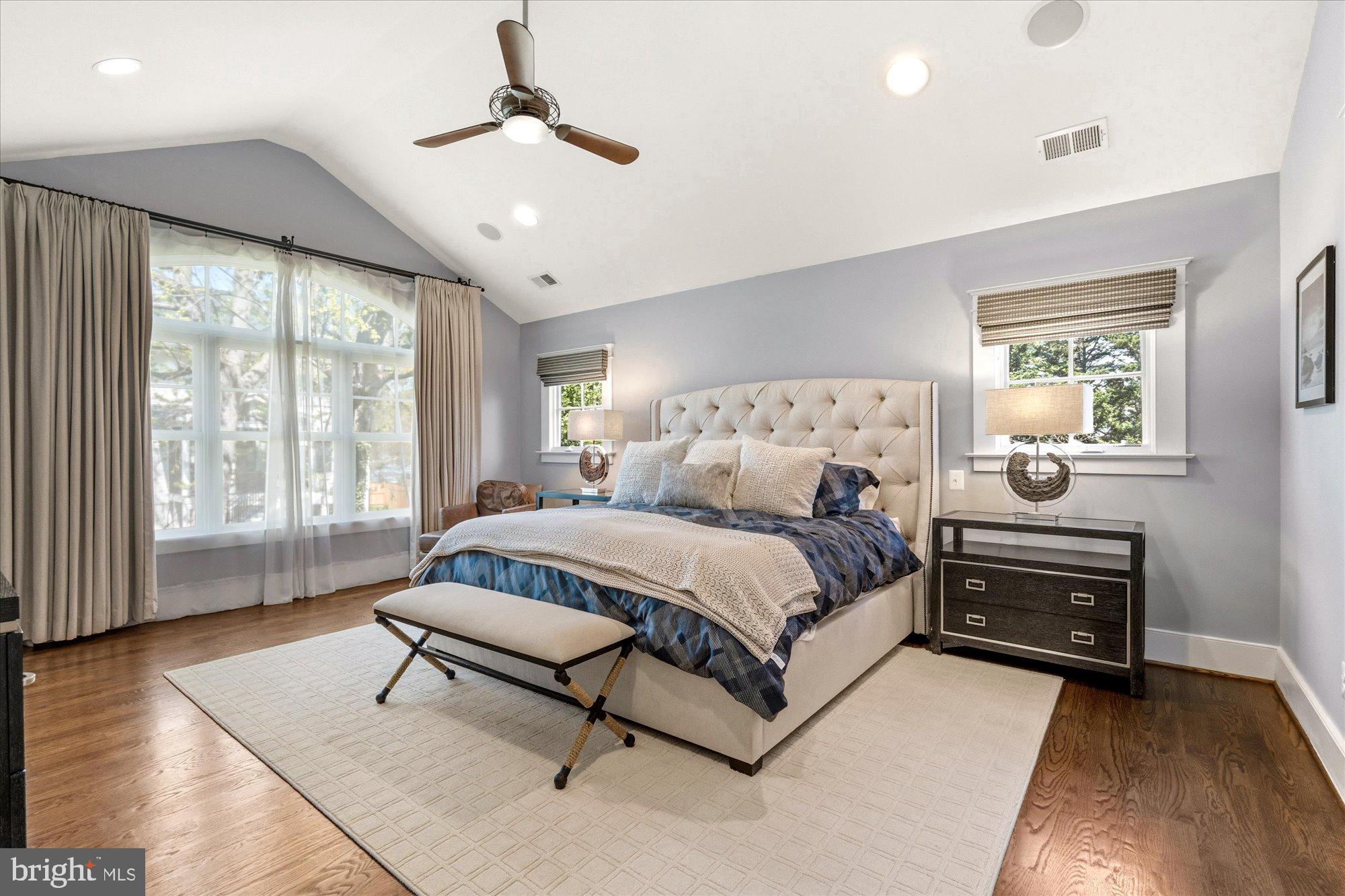 WILLIAMSBURG VILLAGE - Residential