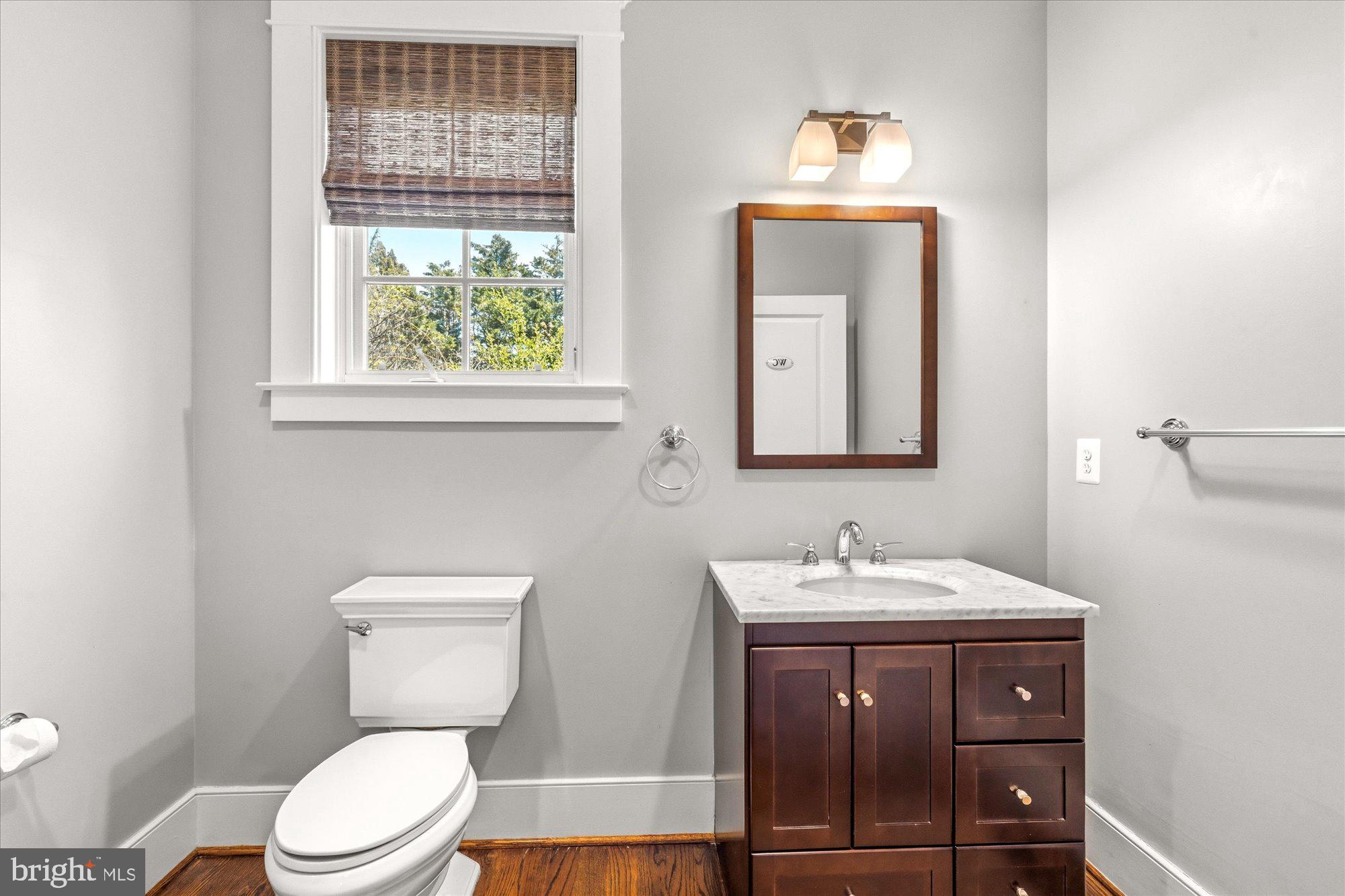 WILLIAMSBURG VILLAGE - Residential