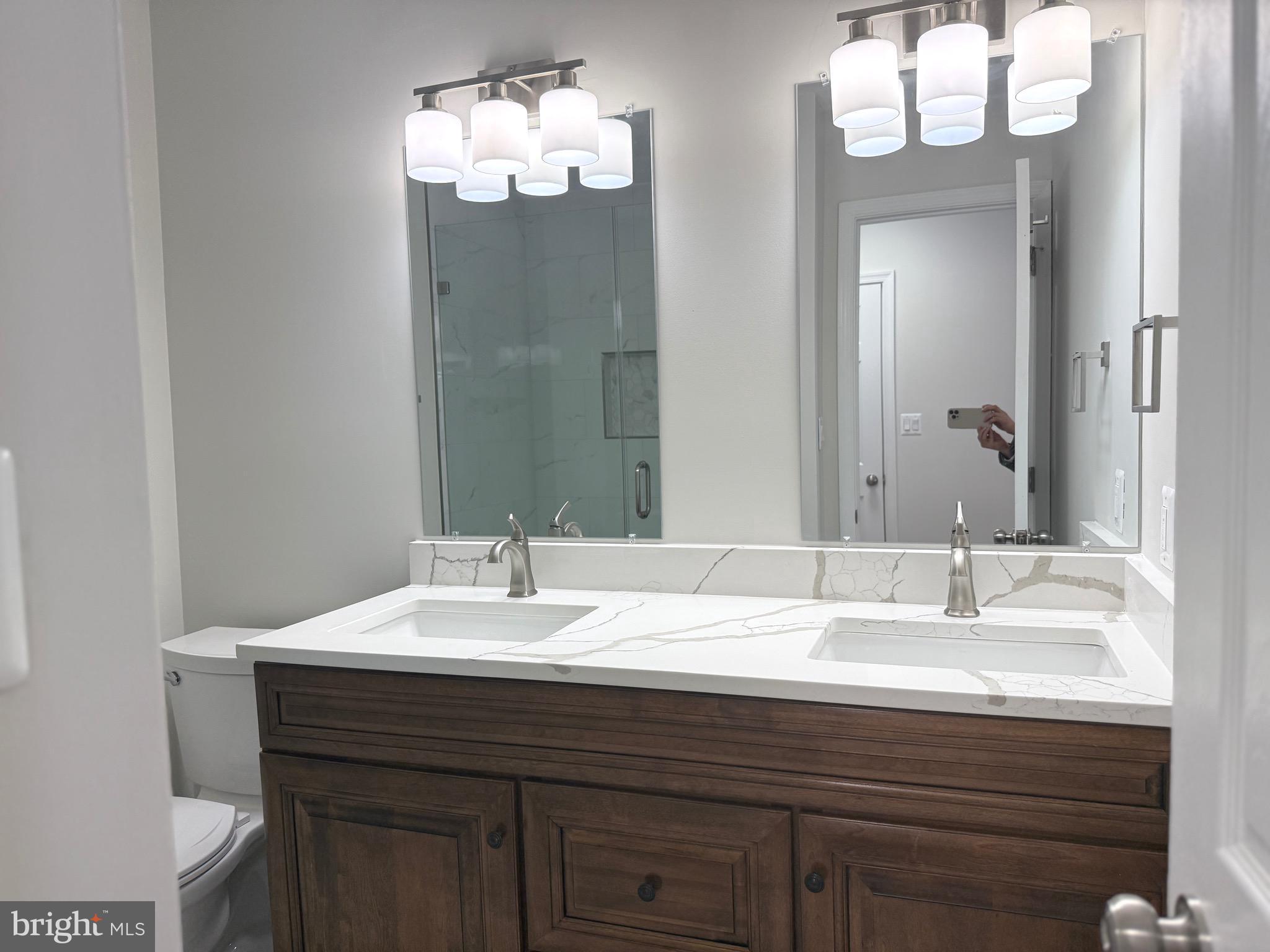 ROLLING RIDGE - Residential Lease