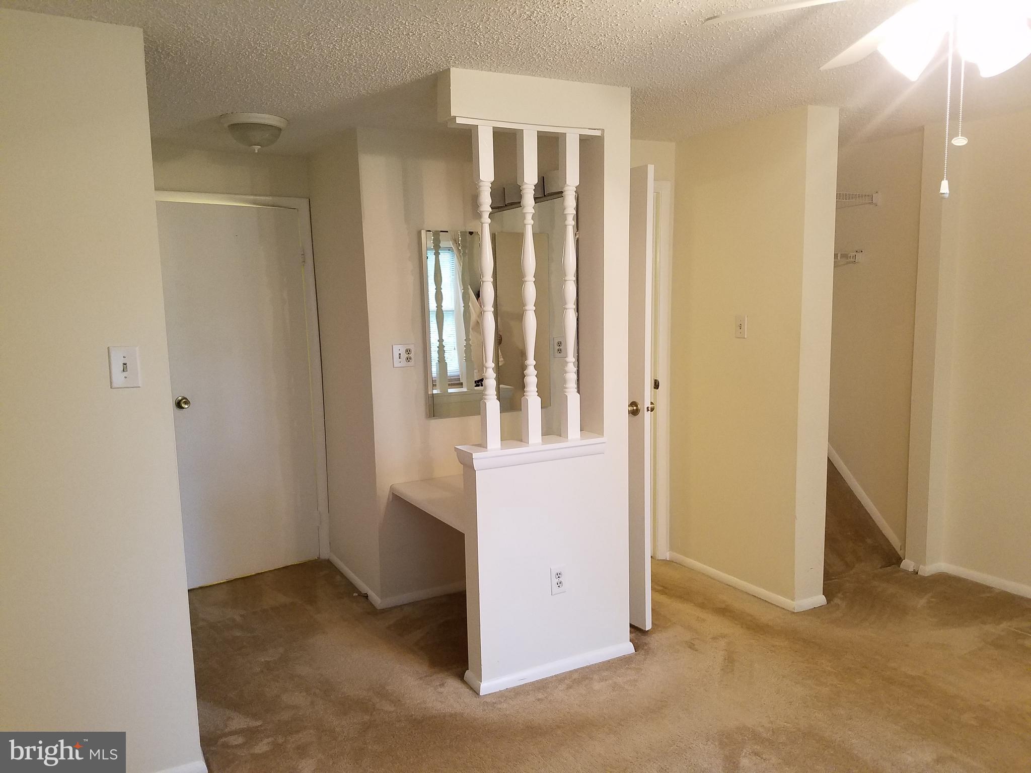 D EVEREUX WEST - Residential