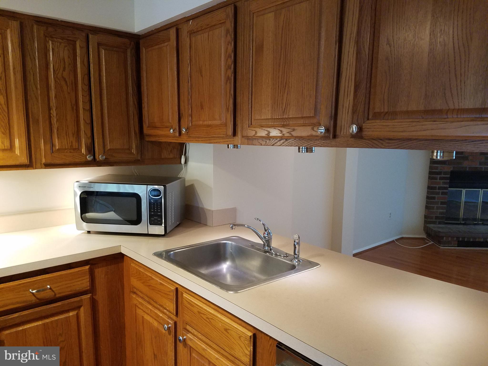 D EVEREUX WEST - Residential