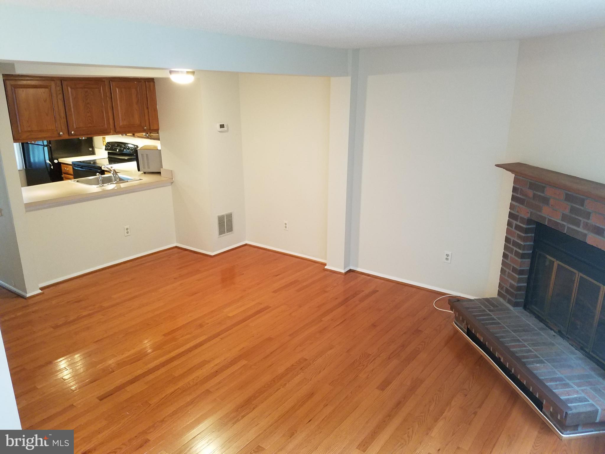 D EVEREUX WEST - Residential