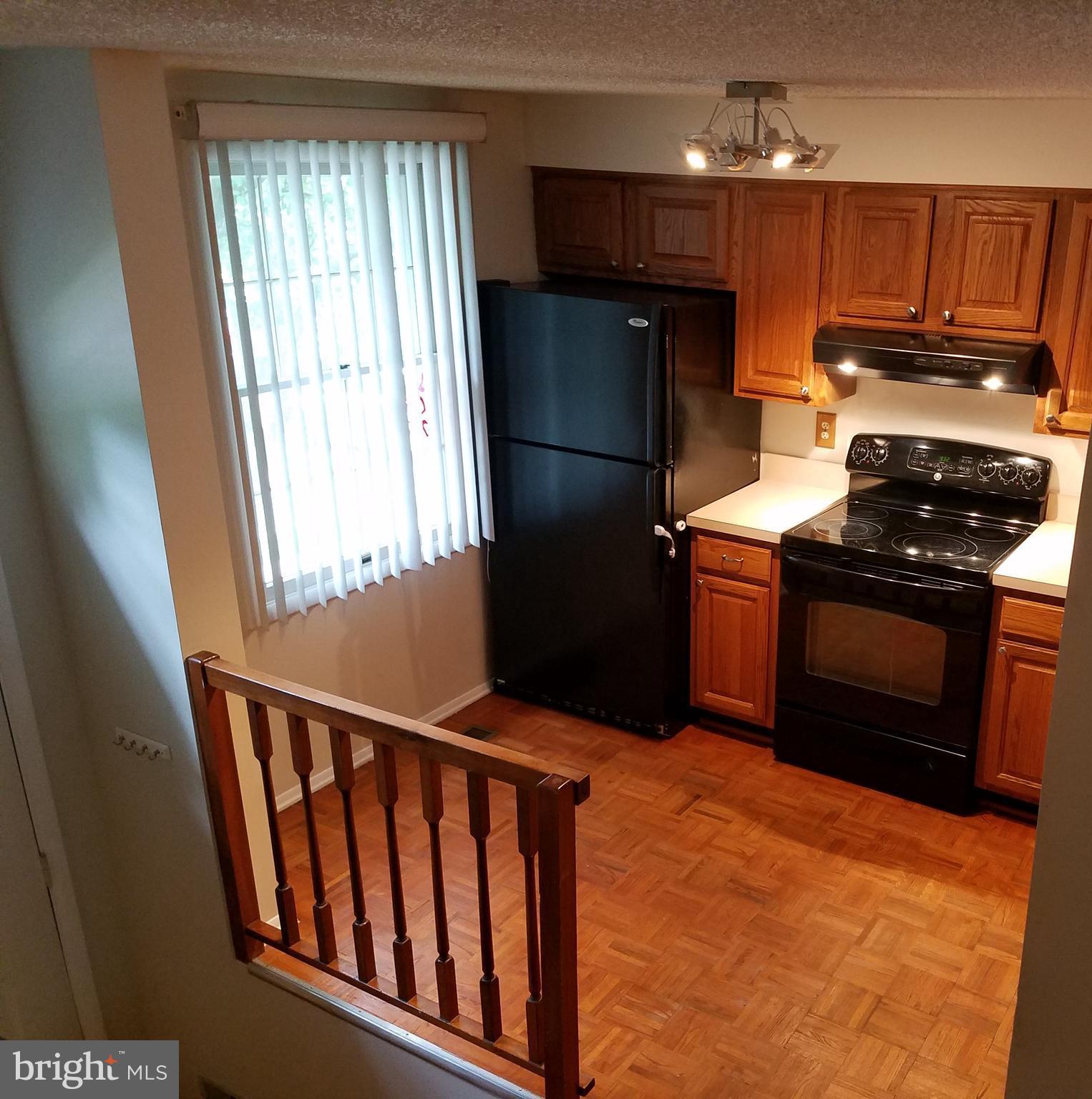 D EVEREUX WEST - Residential