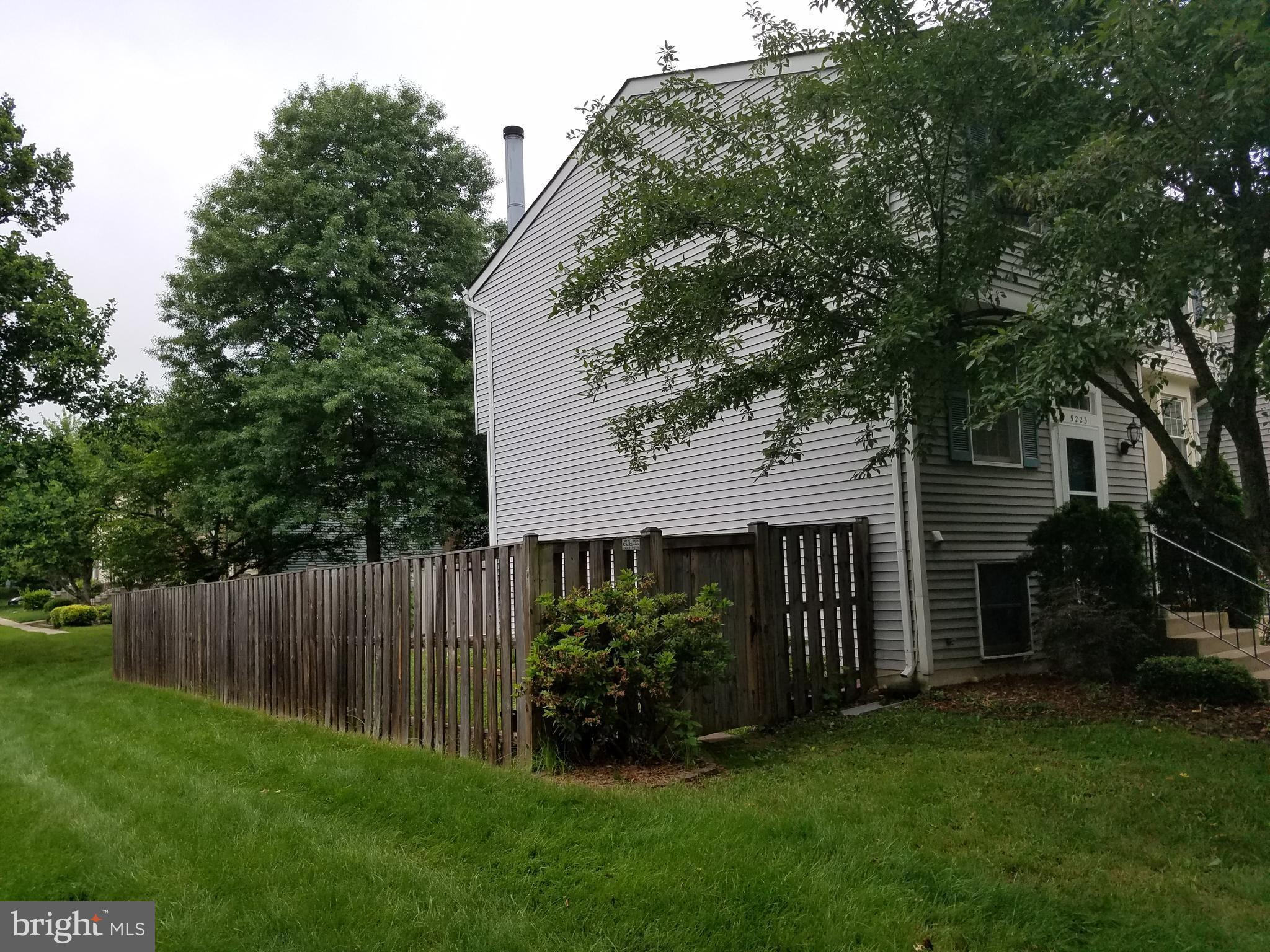 D EVEREUX WEST - Residential