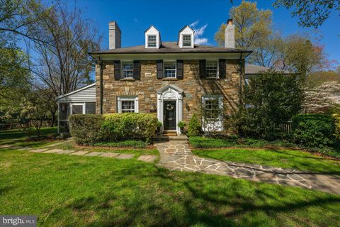 Photo of 5801 Huntington Parkway, BETHESDA, MD 20814 (MLS # MDMC2173420) Photo of 5801 Huntington Parkway, BETHESDA, MD 20814 (MLS # MDMC2173420)