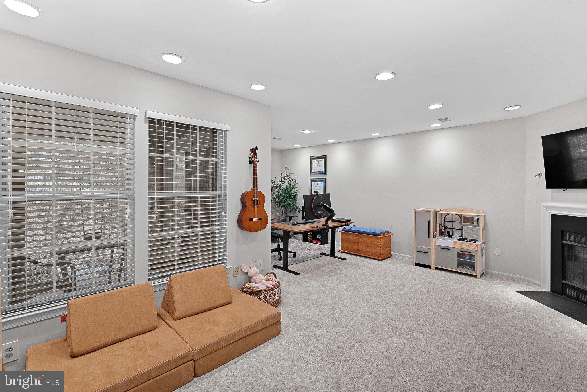 DEVONSHIRE - Residential