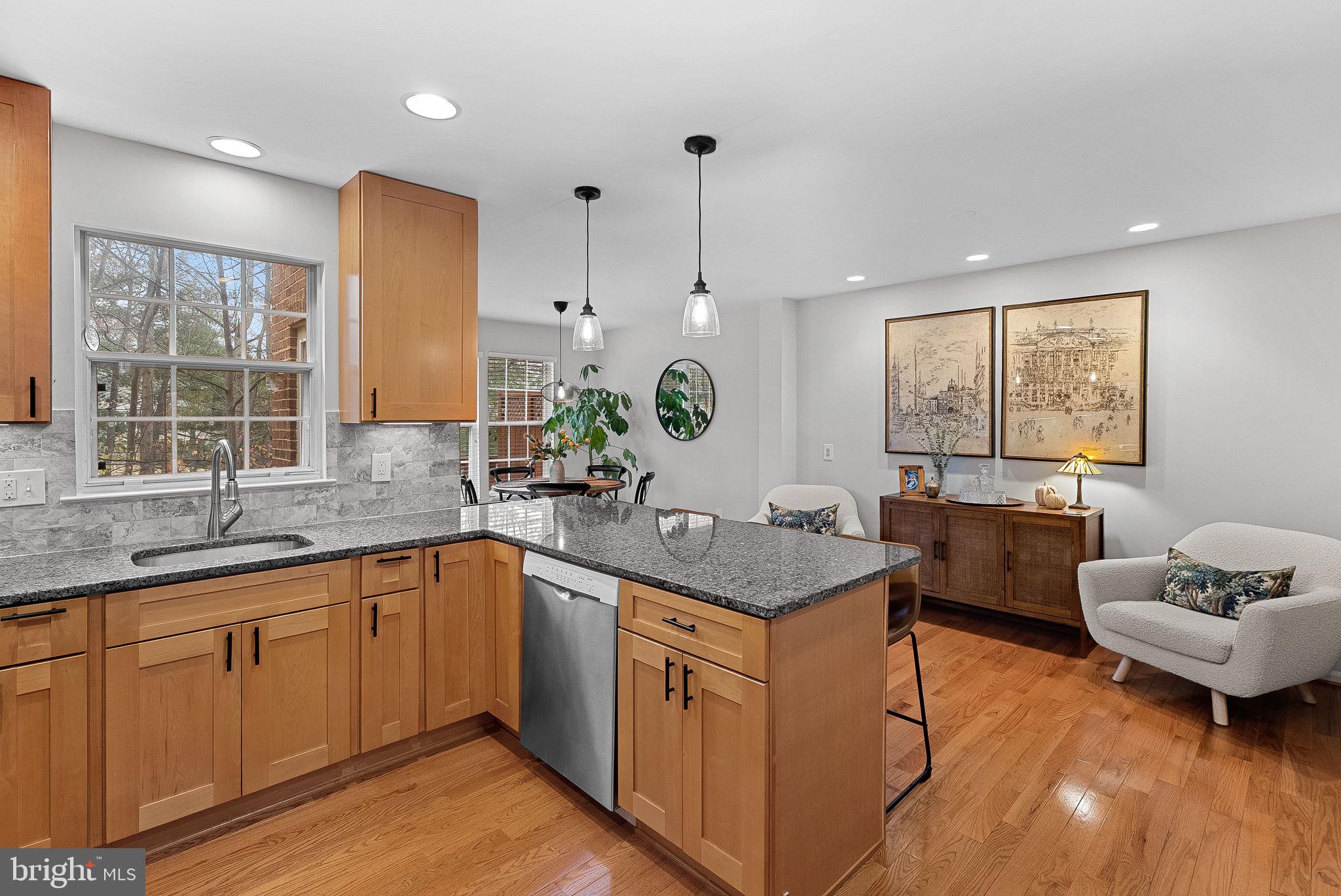 DEVONSHIRE - Residential