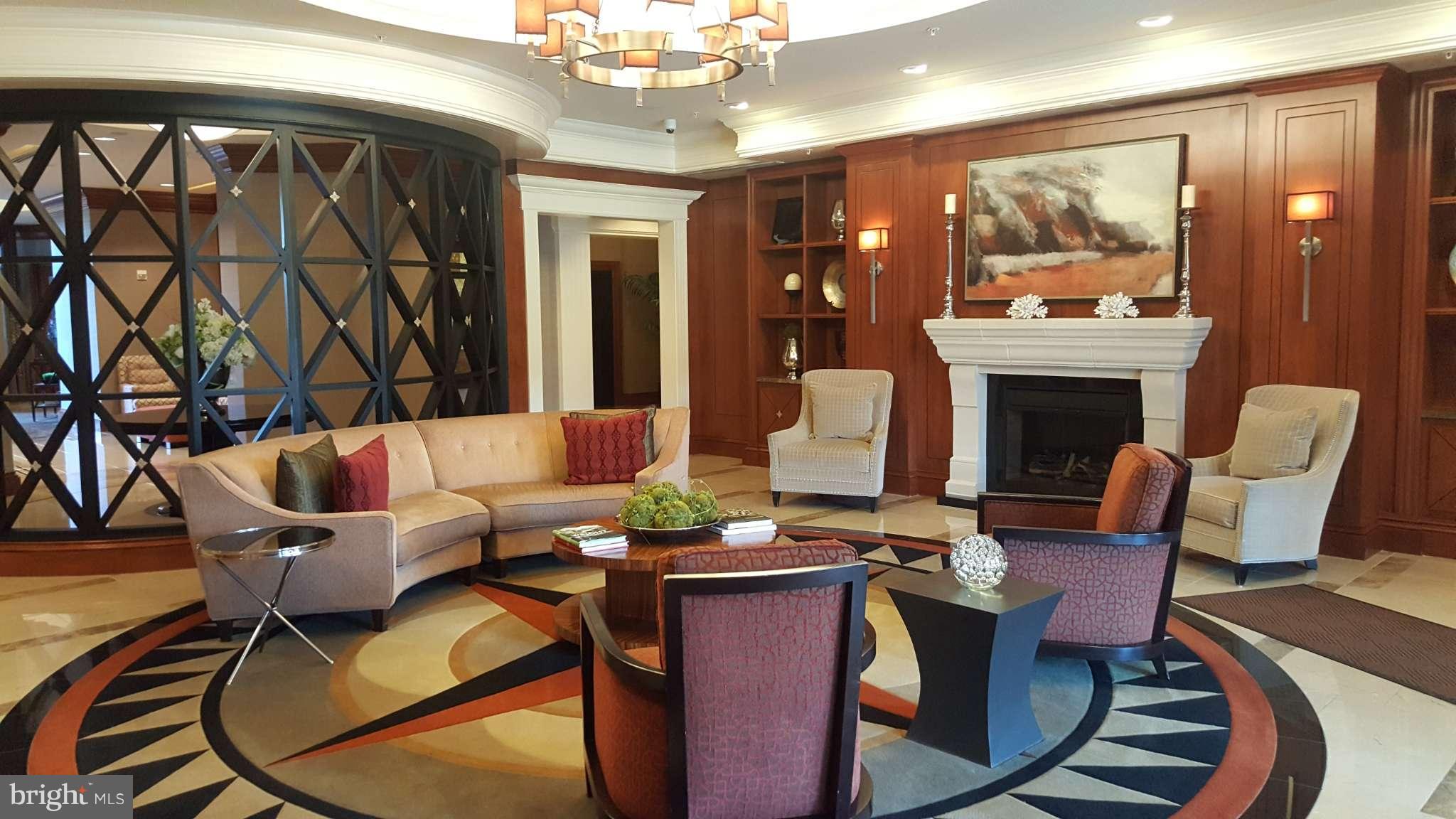 ONE PARK CREST - Residential Lease