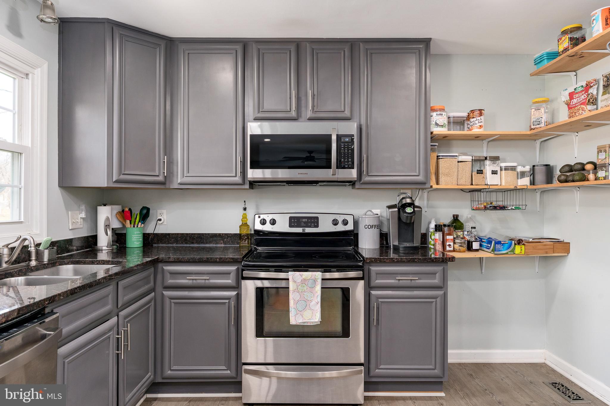 BELLEVUE COURT - Residential