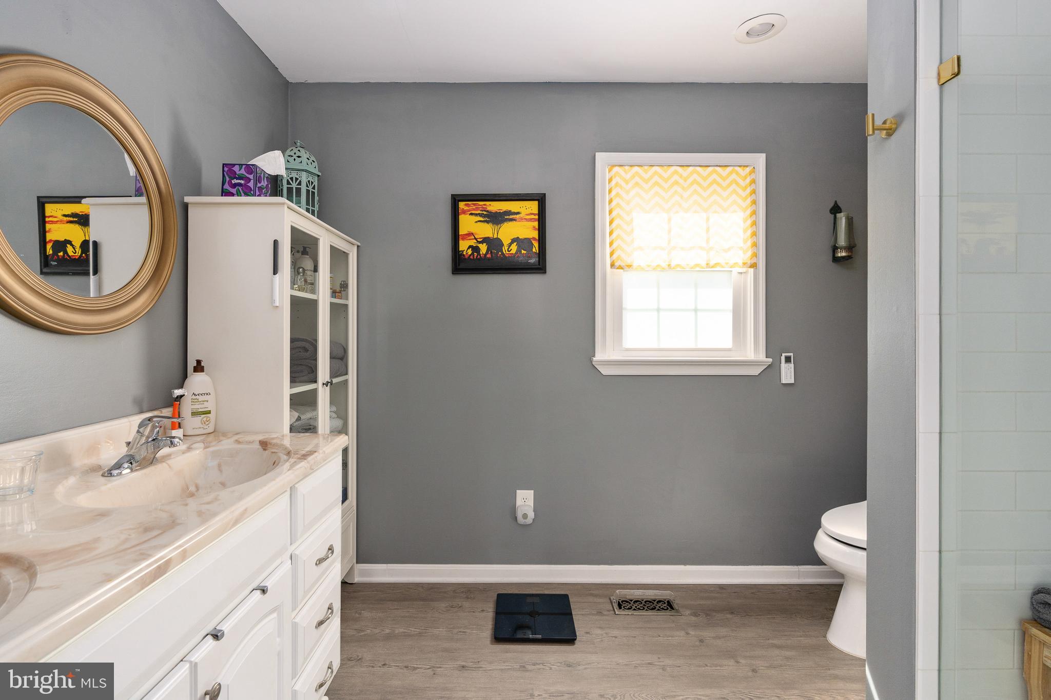 BELLEVUE COURT - Residential