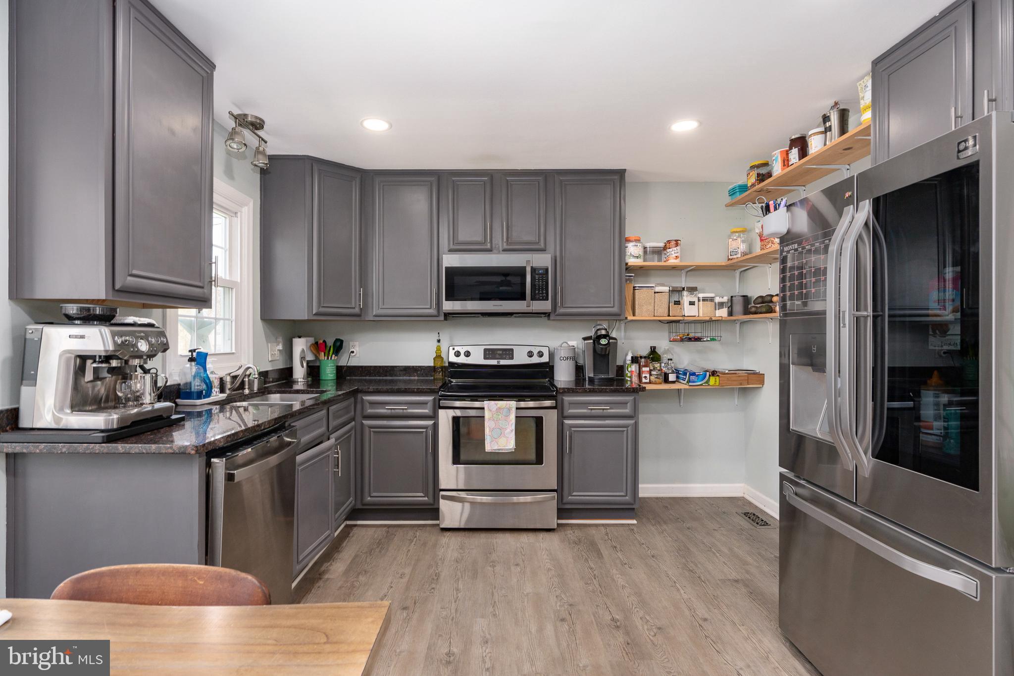 BELLEVUE COURT - Residential