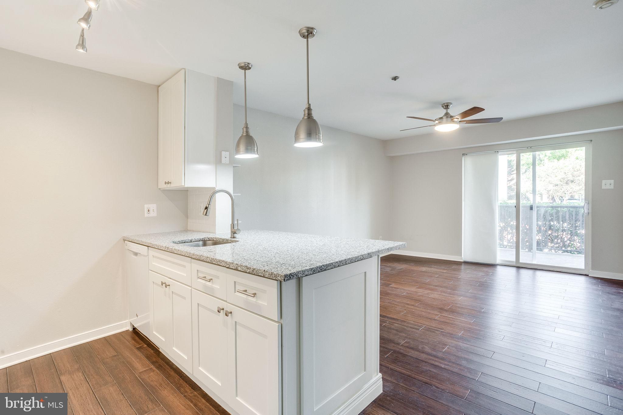 POINTE AT PARK CENTER - Residential