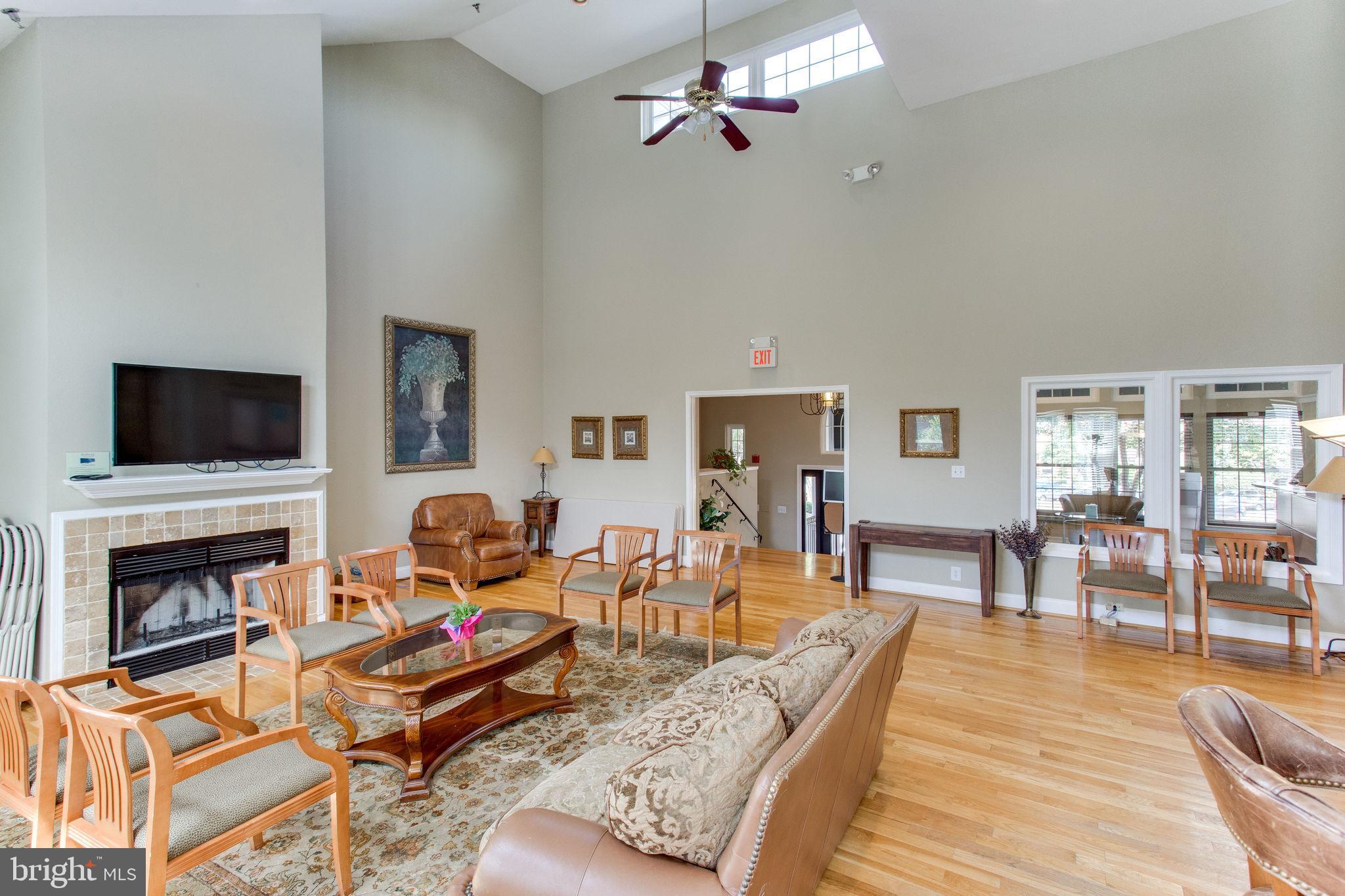 POINTE AT PARK CENTER - Residential