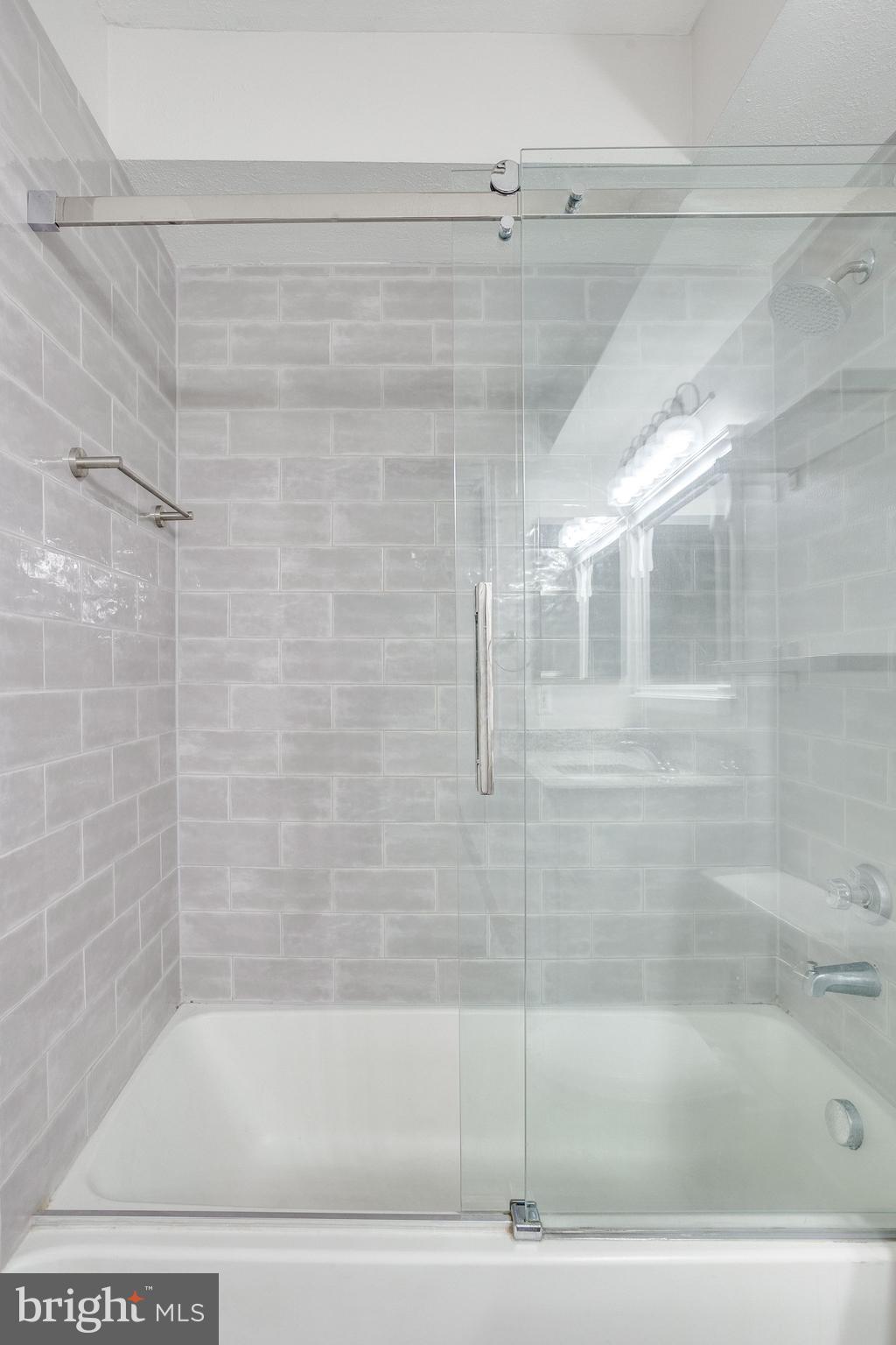 POINTE AT PARK CENTER - Residential