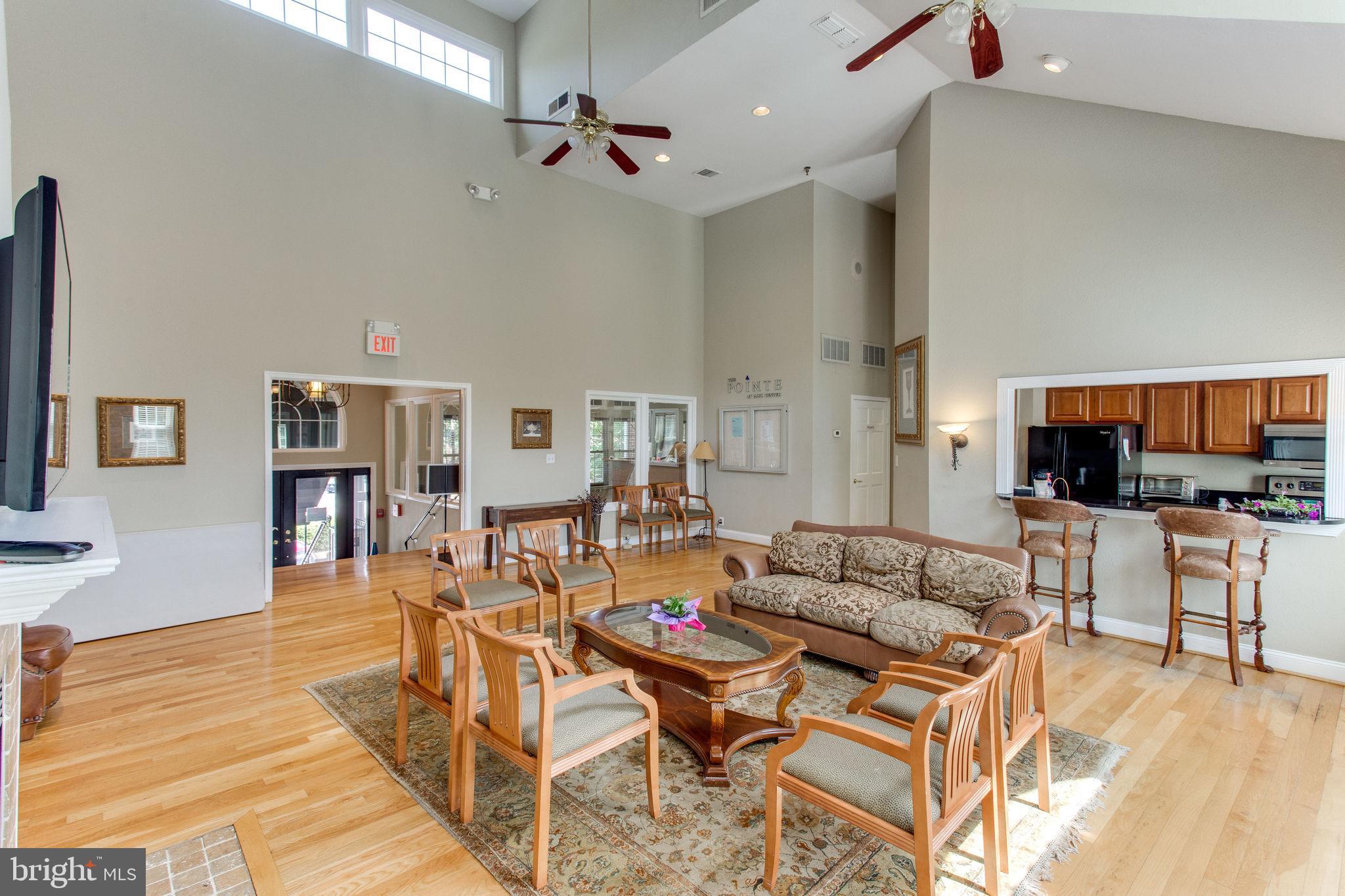 POINTE AT PARK CENTER - Residential