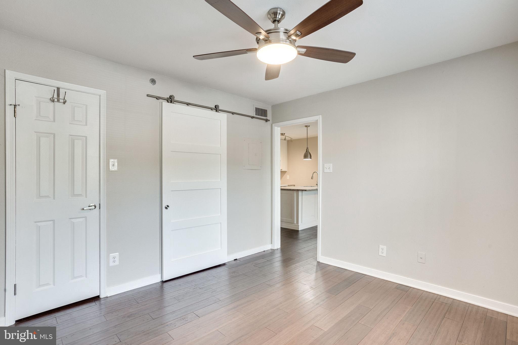 POINTE AT PARK CENTER - Residential