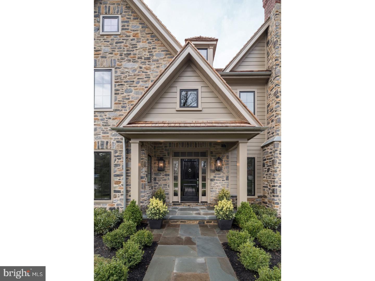 CHESTNUT HILL - Residential