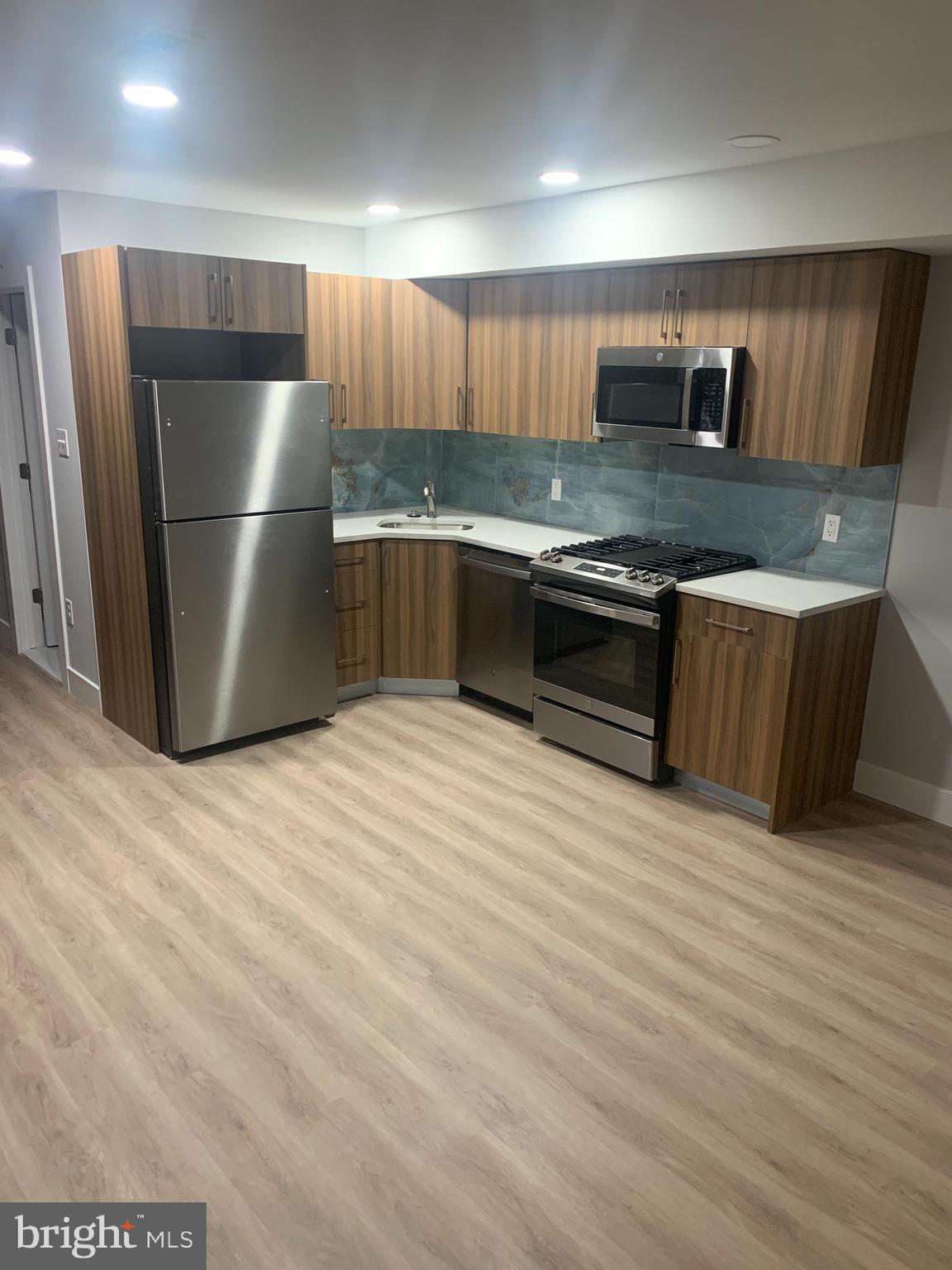 KENSINGTON - Residential Lease