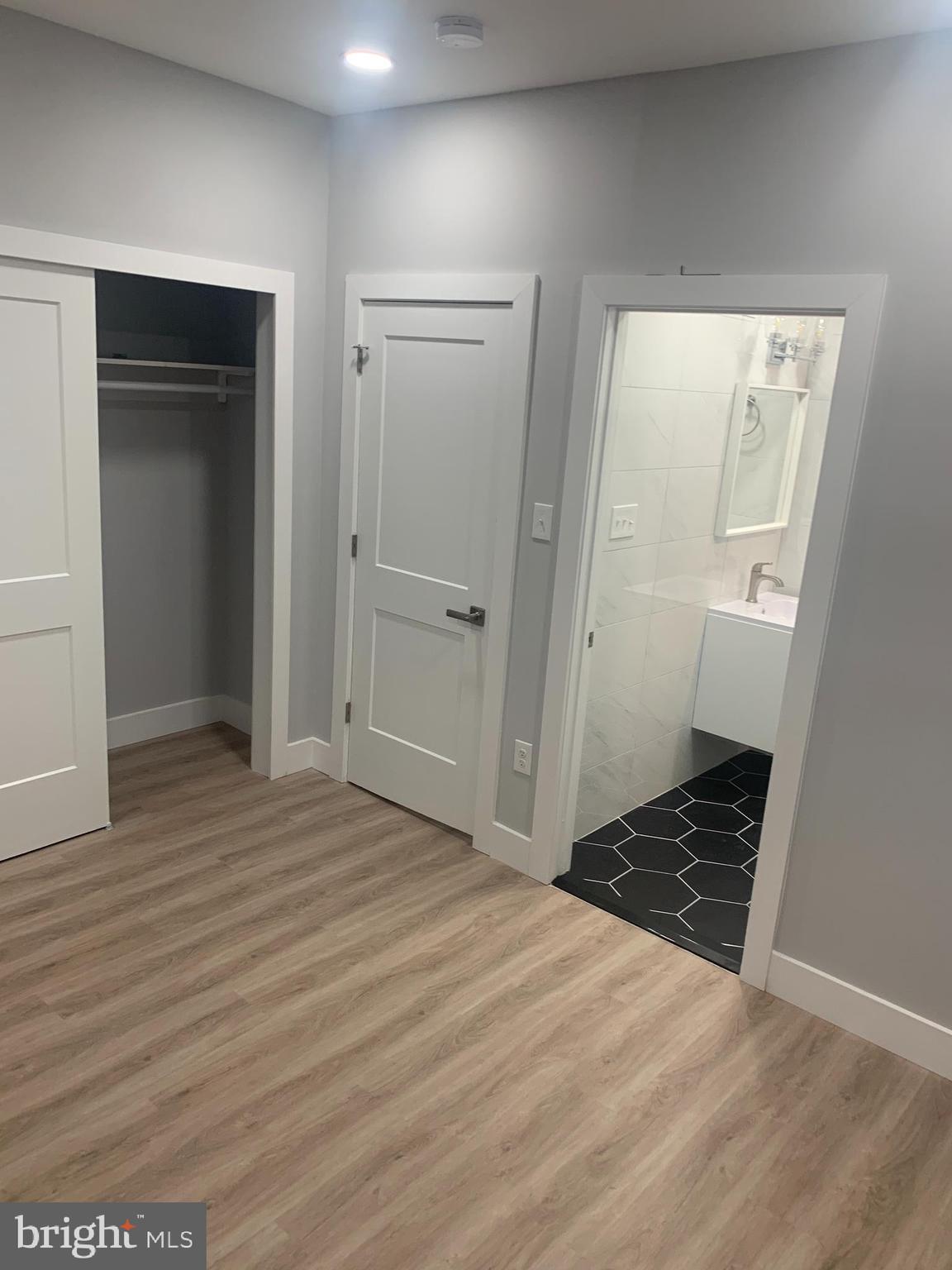 KENSINGTON - Residential Lease