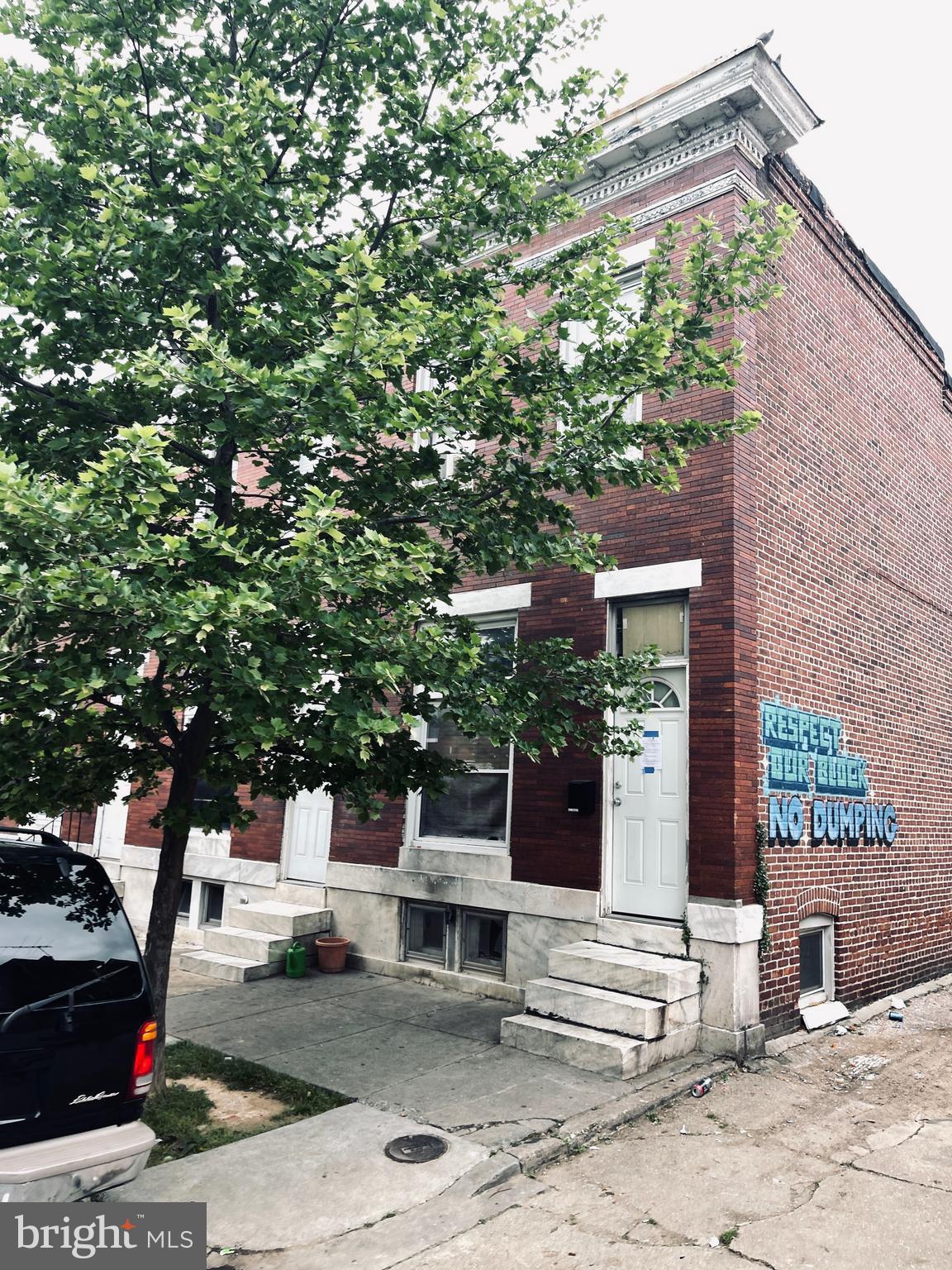 ELWOOD PARK - Residential